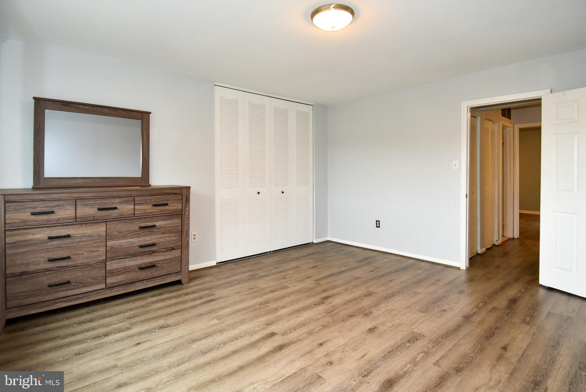 MONTGOMERY CENTURY - Residential Lease