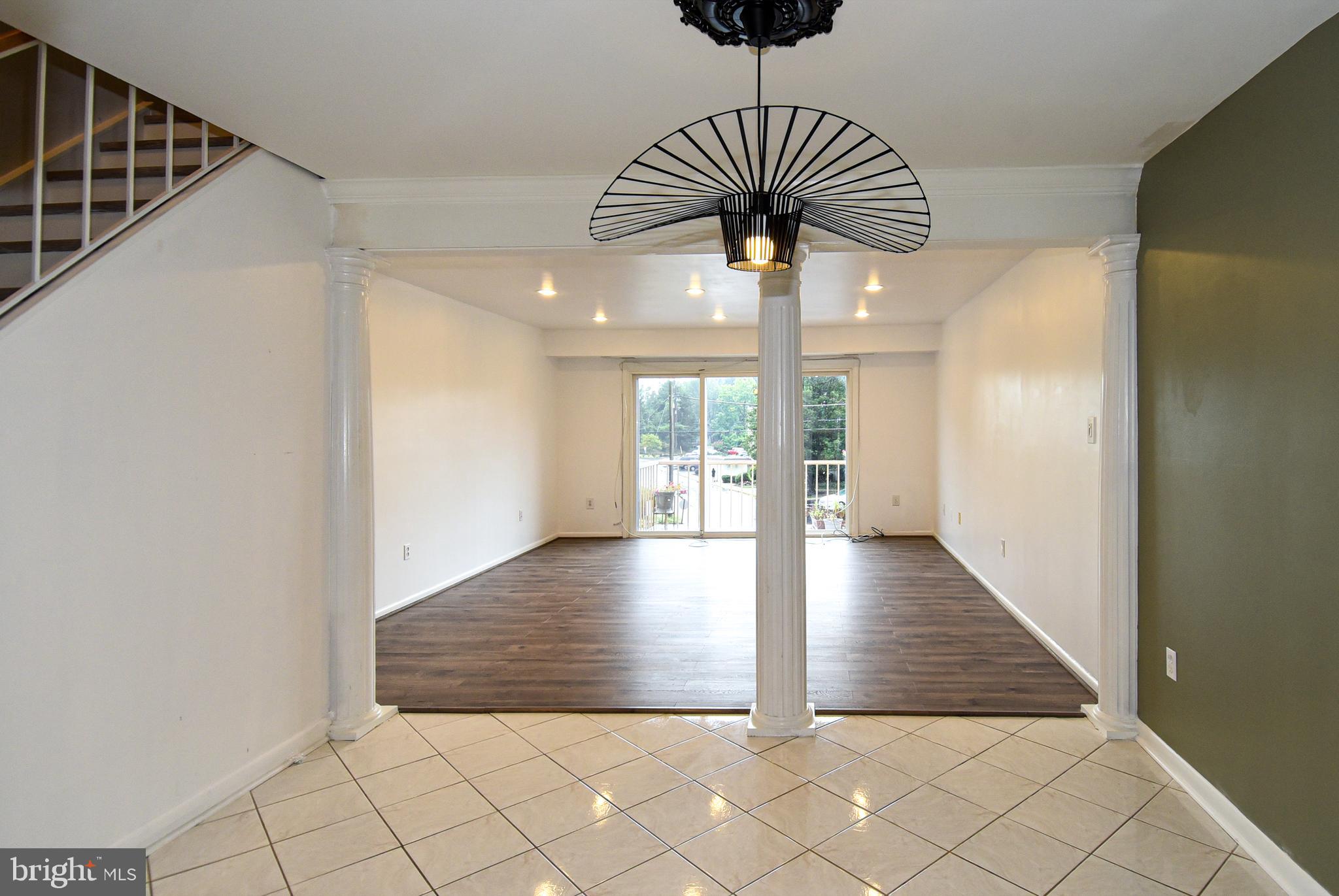 MONTGOMERY CENTURY - Residential Lease