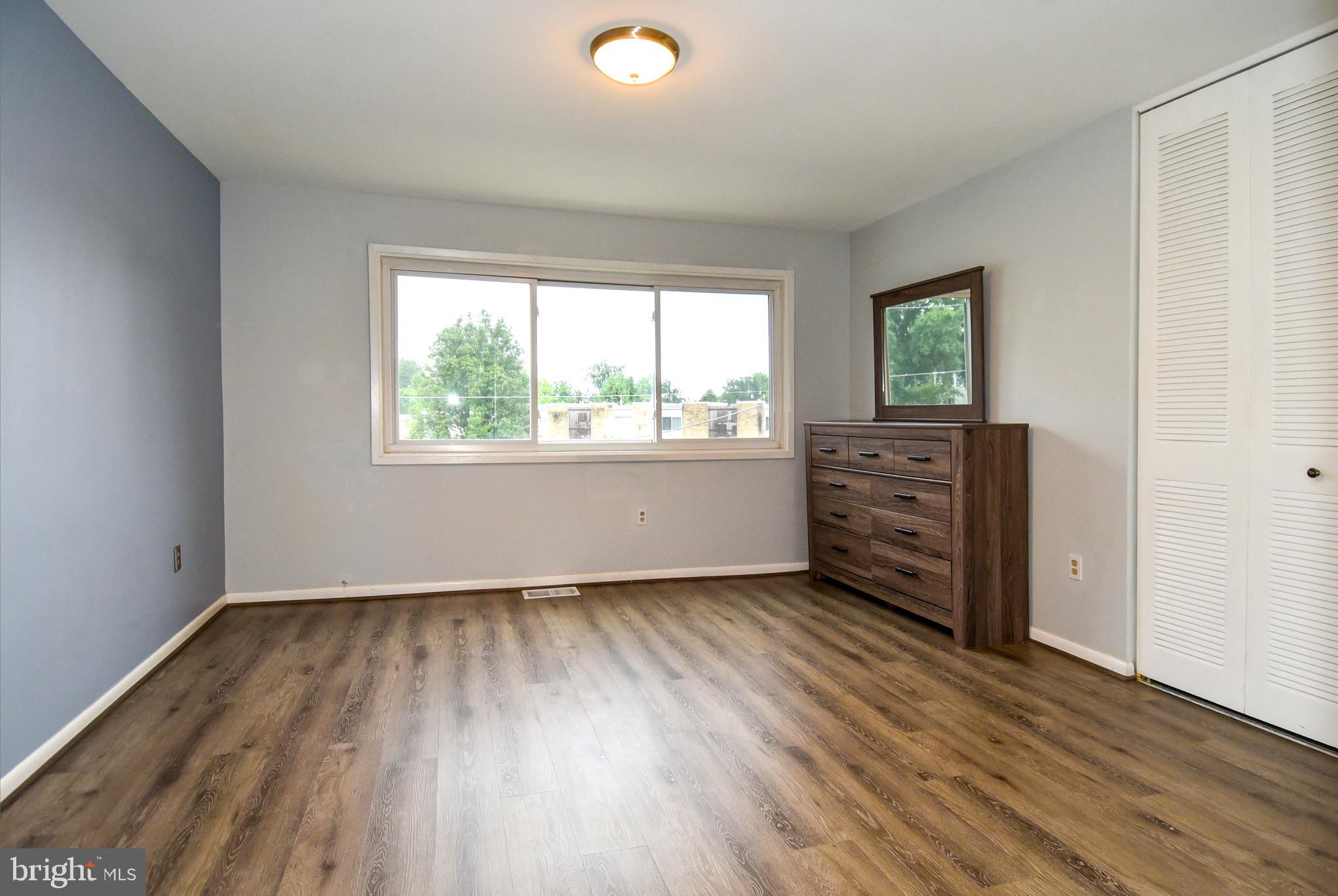 MONTGOMERY CENTURY - Residential Lease