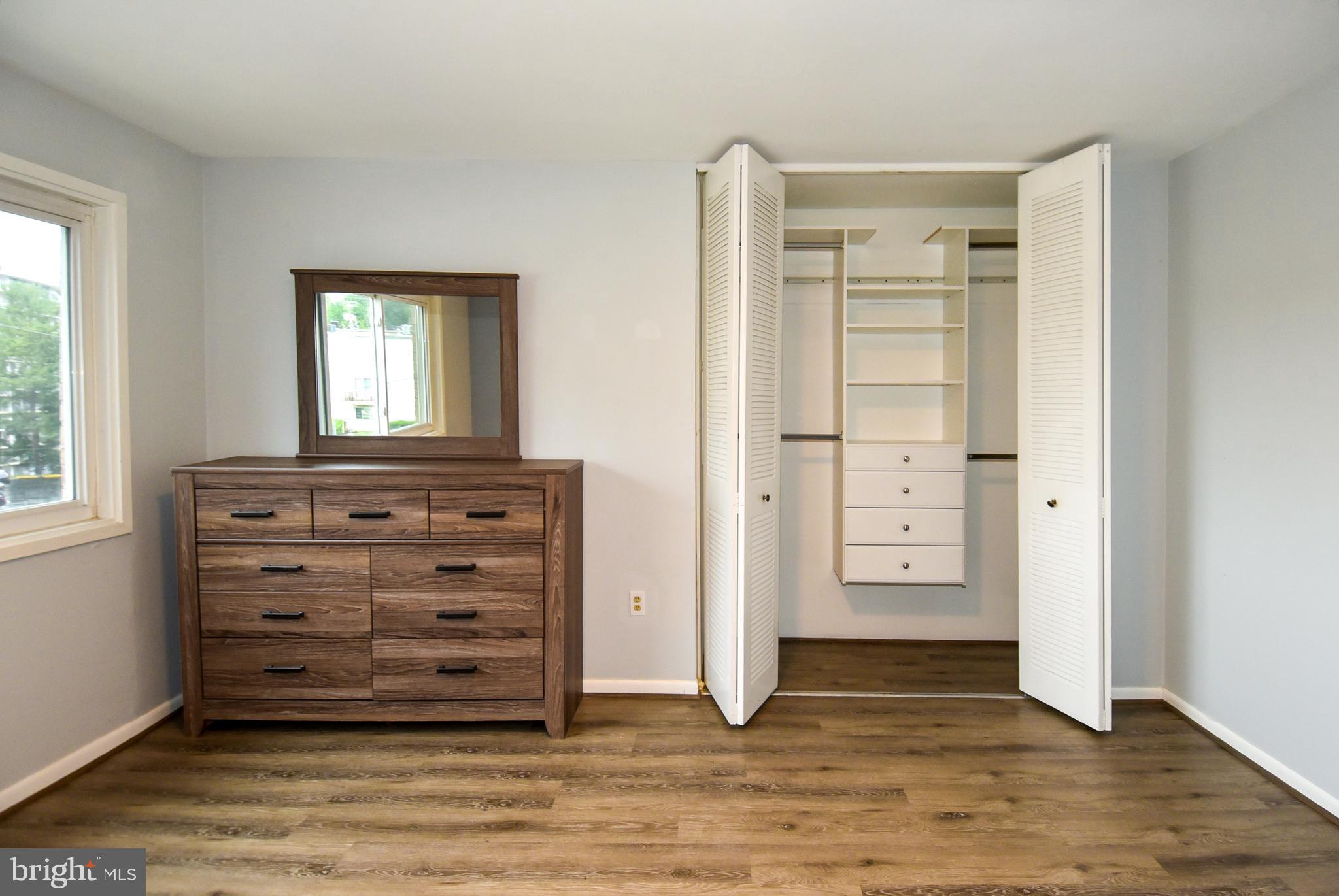 MONTGOMERY CENTURY - Residential Lease