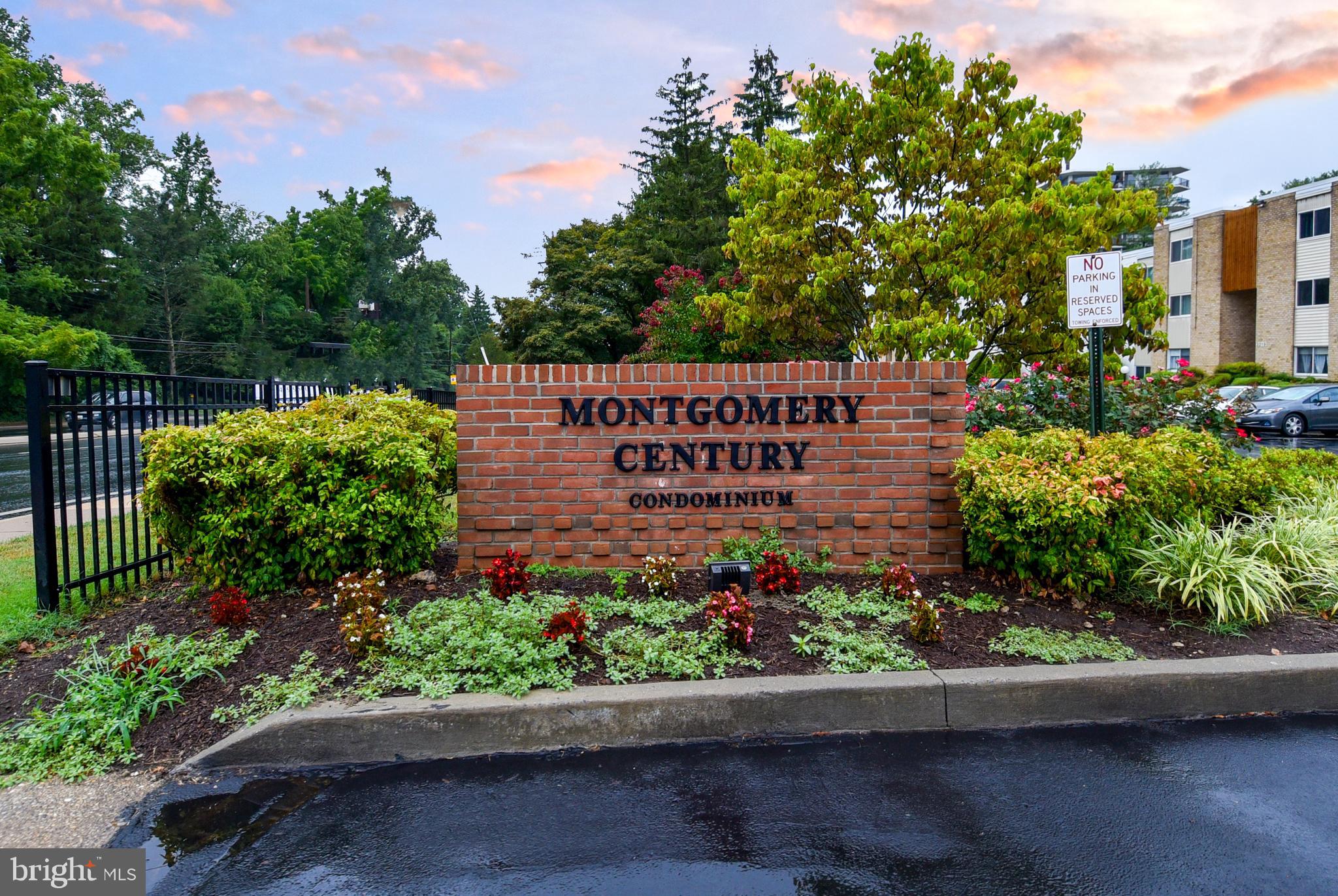 MONTGOMERY CENTURY - Residential Lease