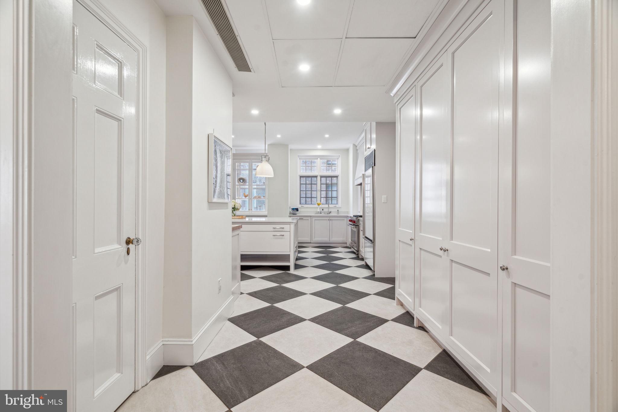 RITTENHOUSE SQUARE - Residential