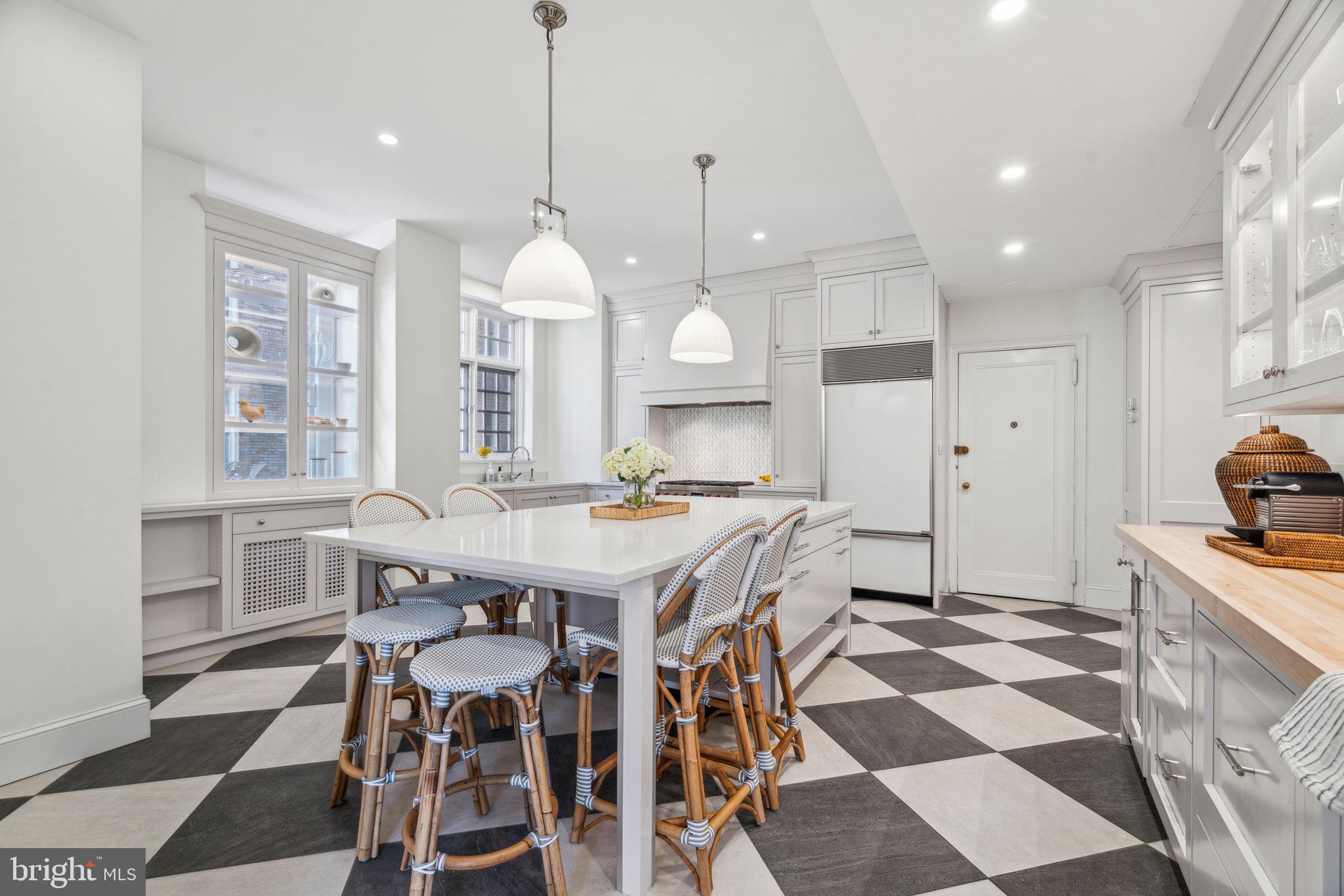 RITTENHOUSE SQUARE - Residential