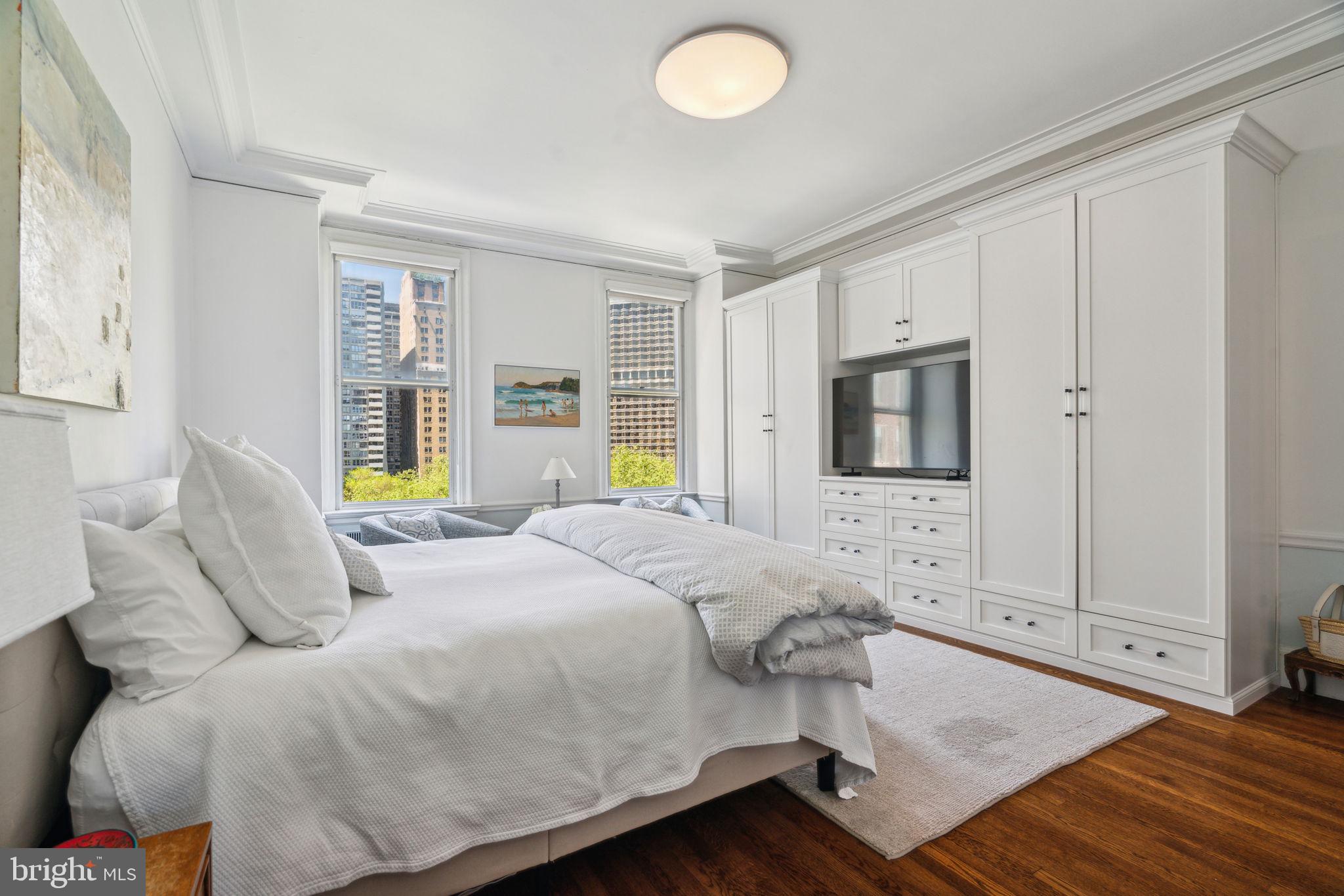 RITTENHOUSE SQUARE - Residential