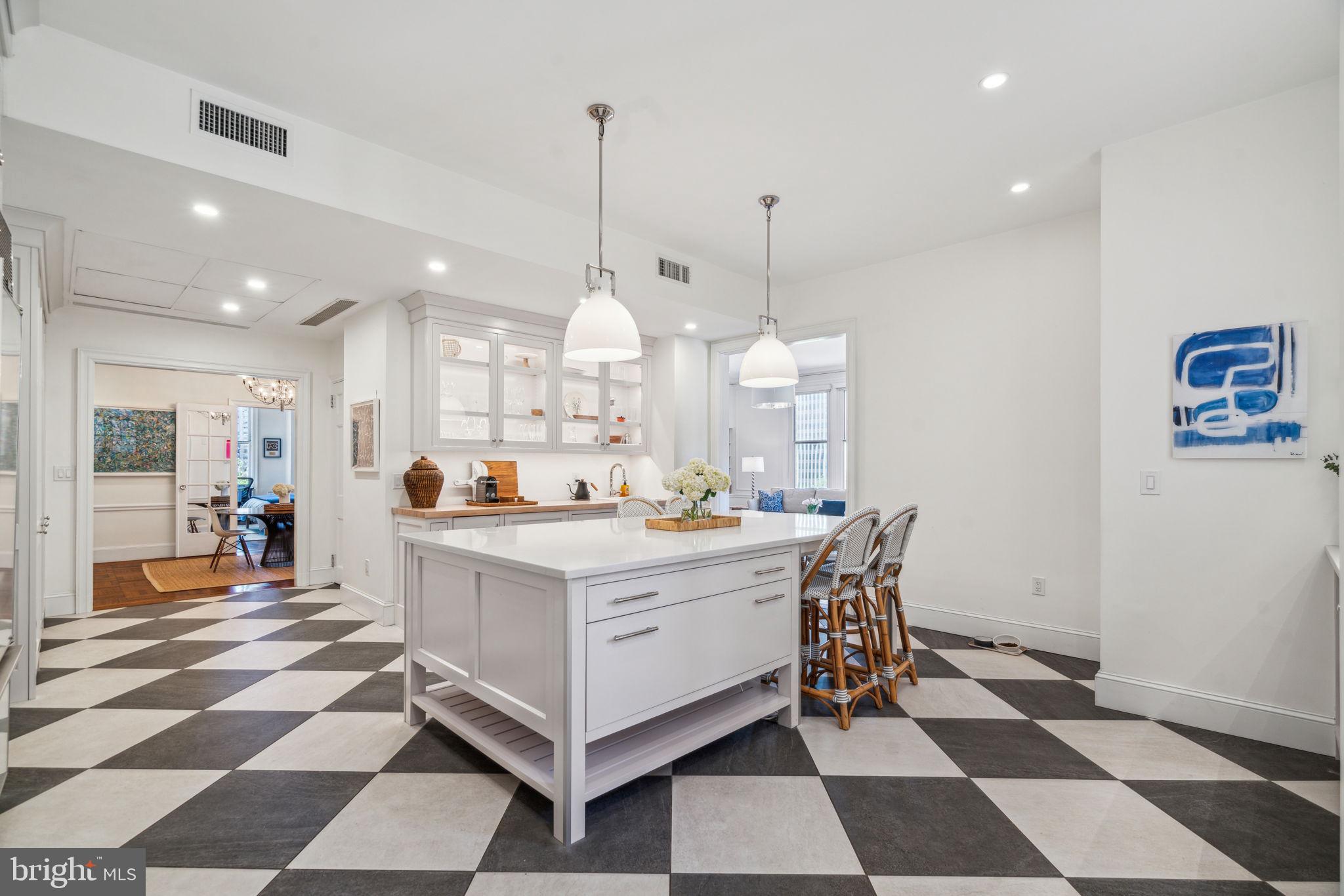 RITTENHOUSE SQUARE - Residential