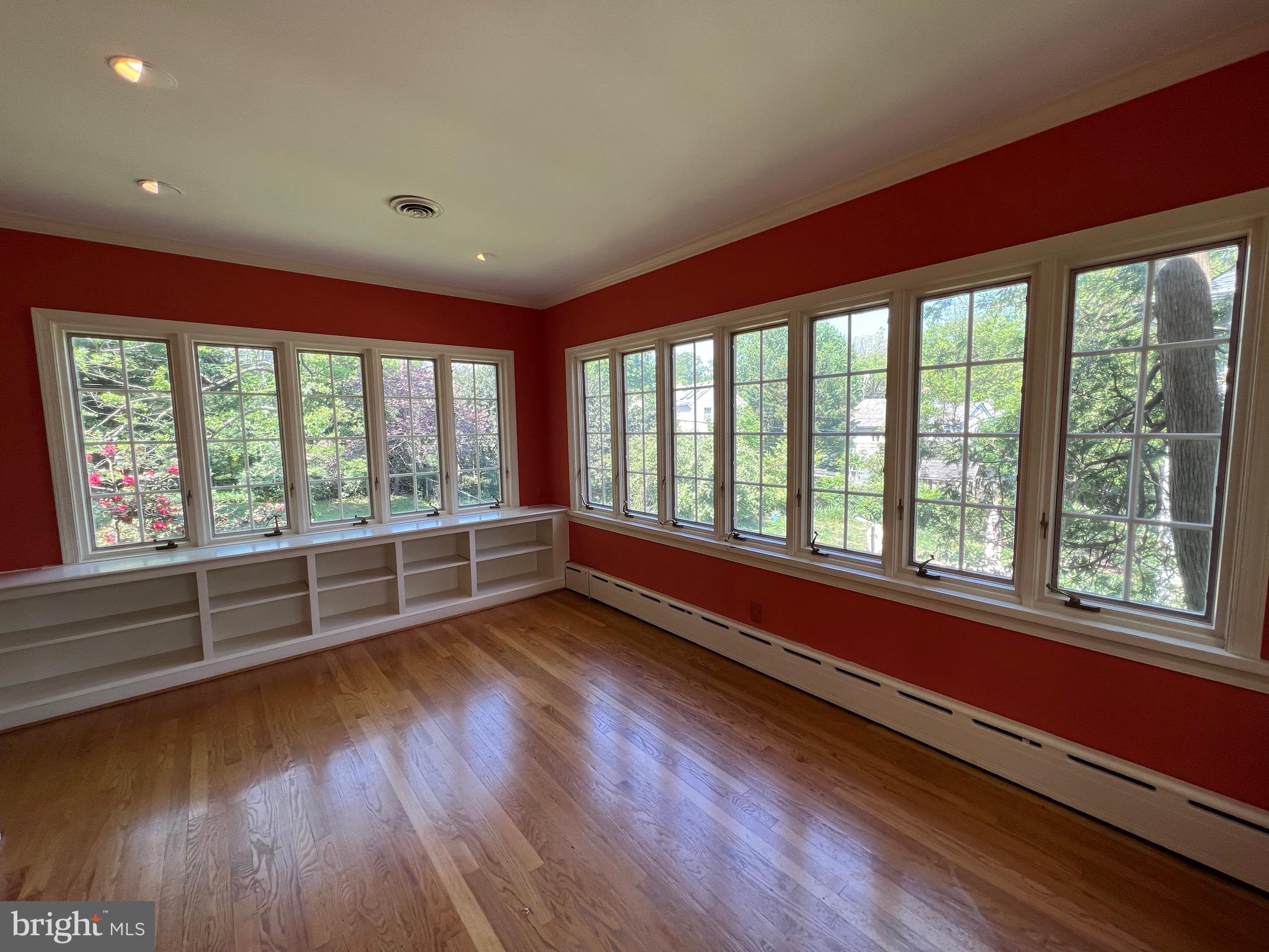 MONTICELLO PARK - Residential Lease