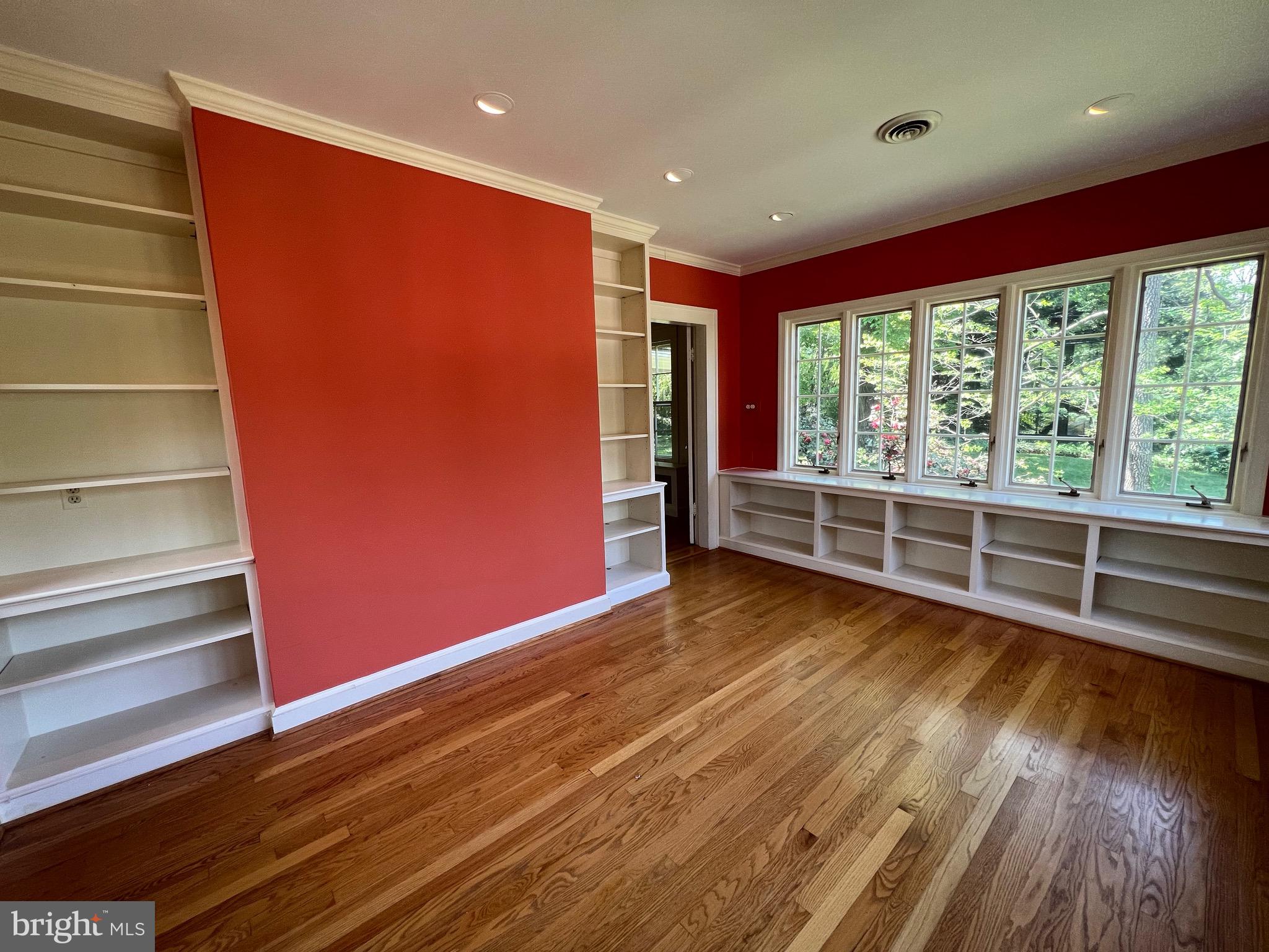 MONTICELLO PARK - Residential Lease