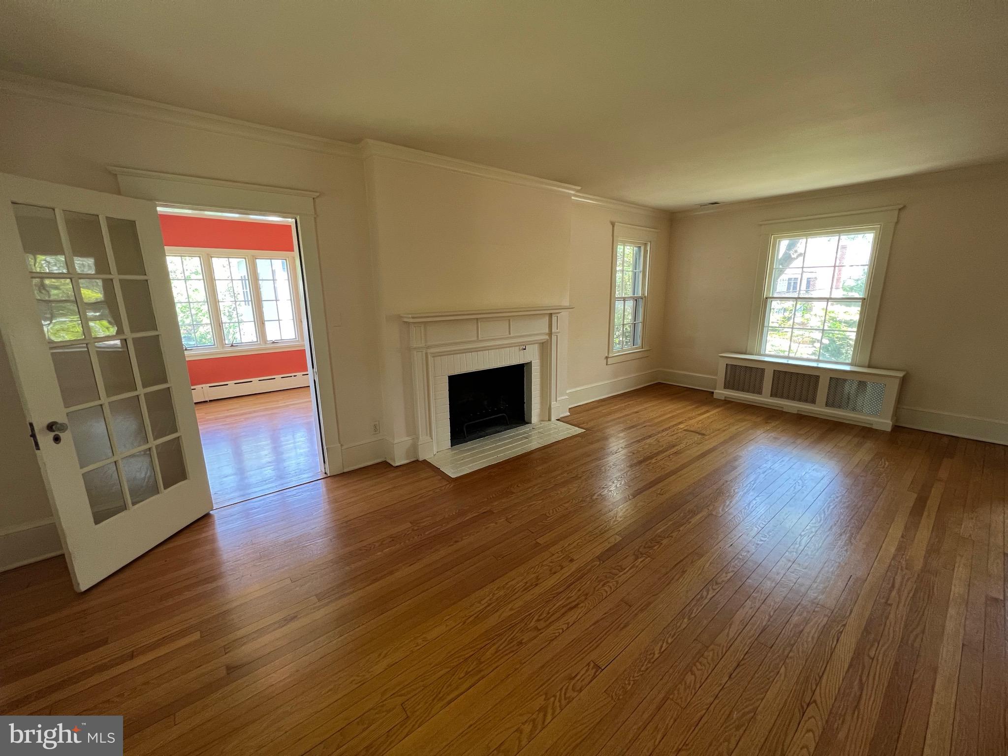 MONTICELLO PARK - Residential Lease