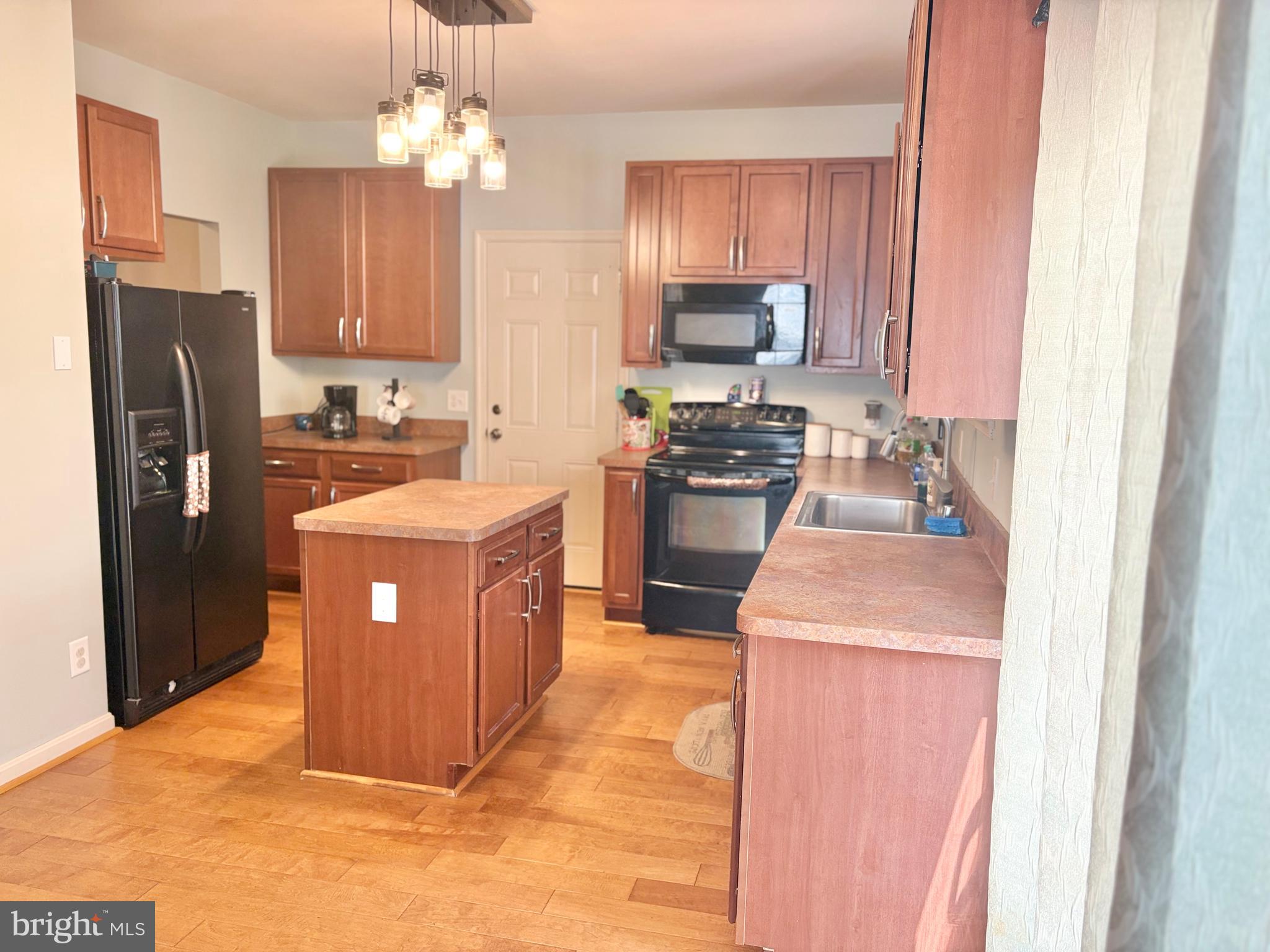 HOPYARD FARM - Residential Lease