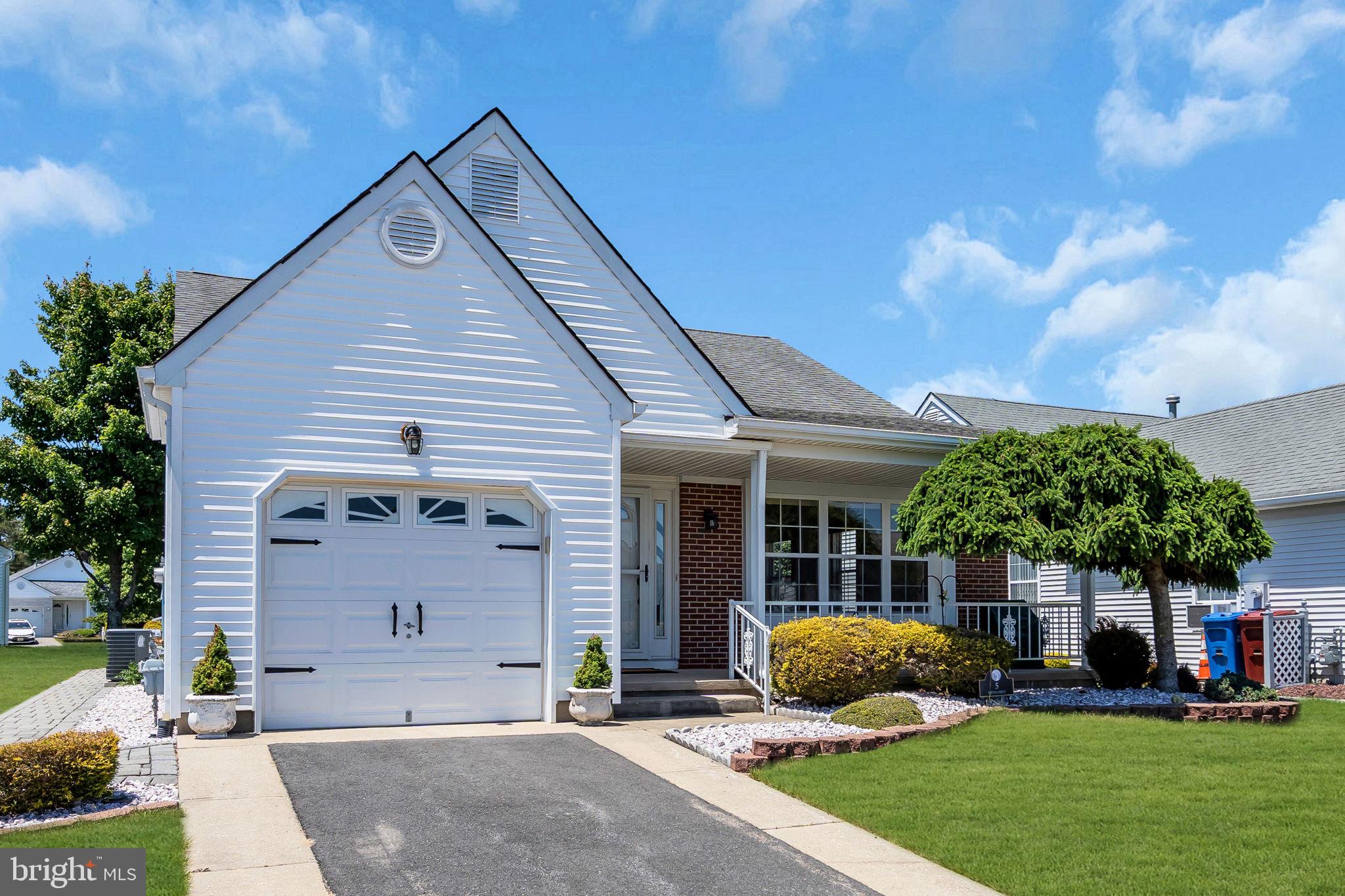 5 VIENNA DRIVE