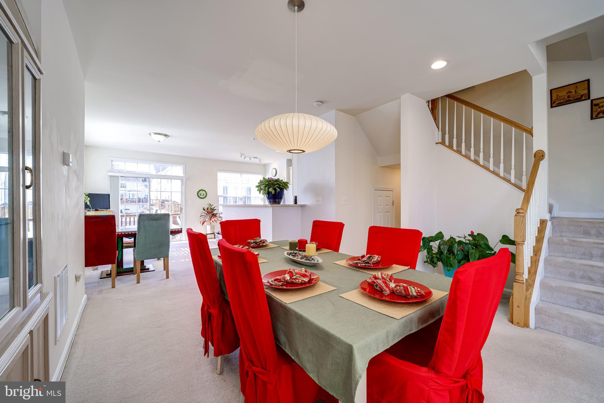 HUNTINGTON STATION - Residential