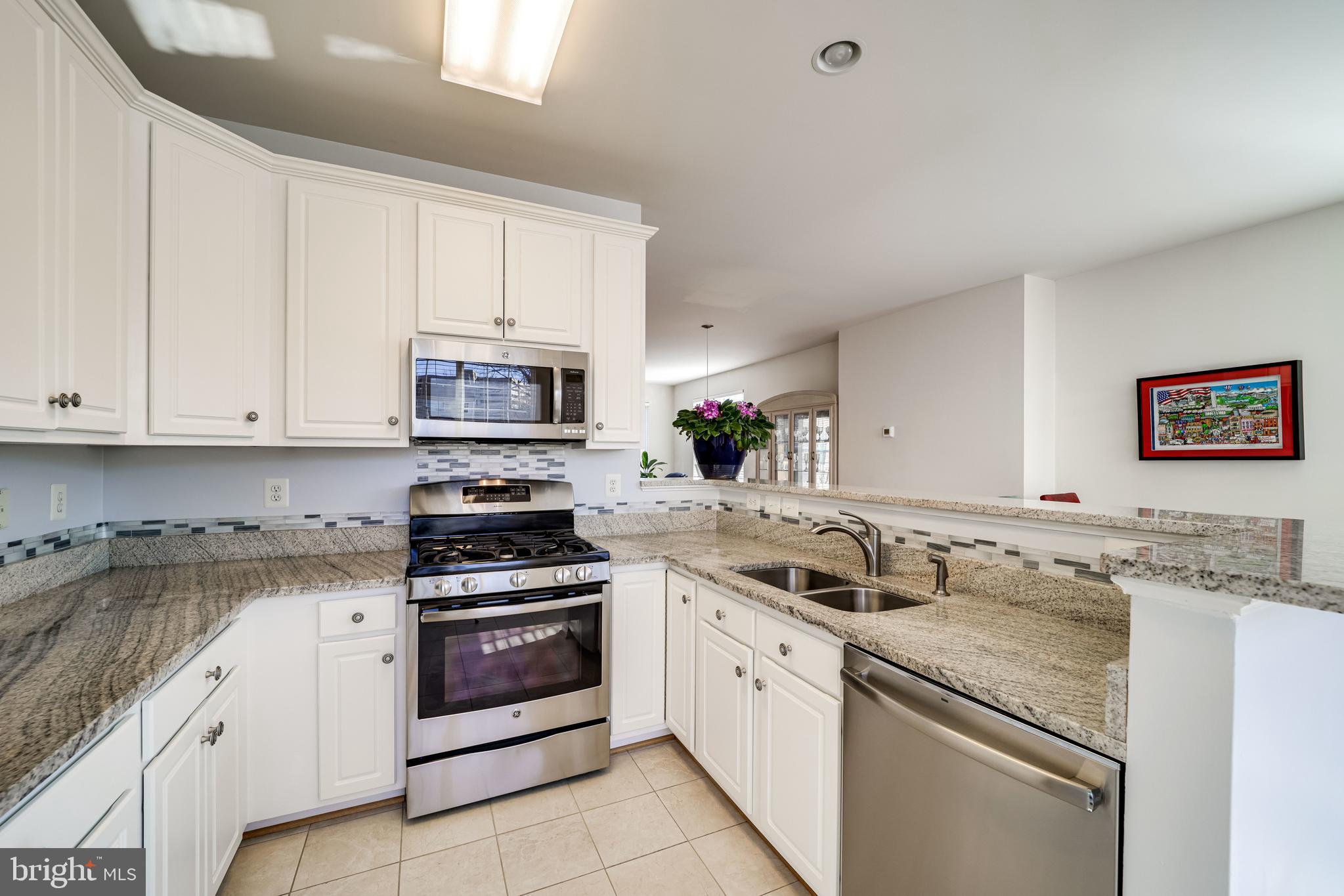 HUNTINGTON STATION - Residential