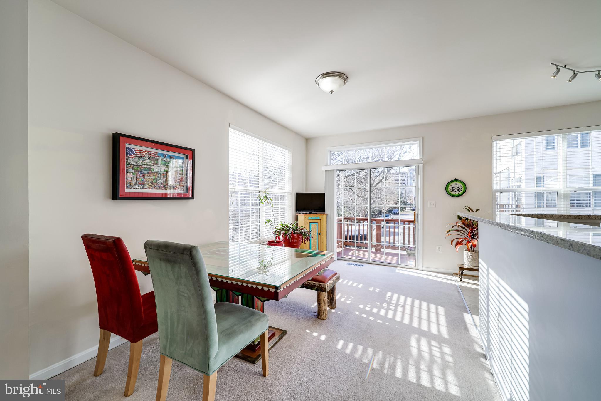 HUNTINGTON STATION - Residential