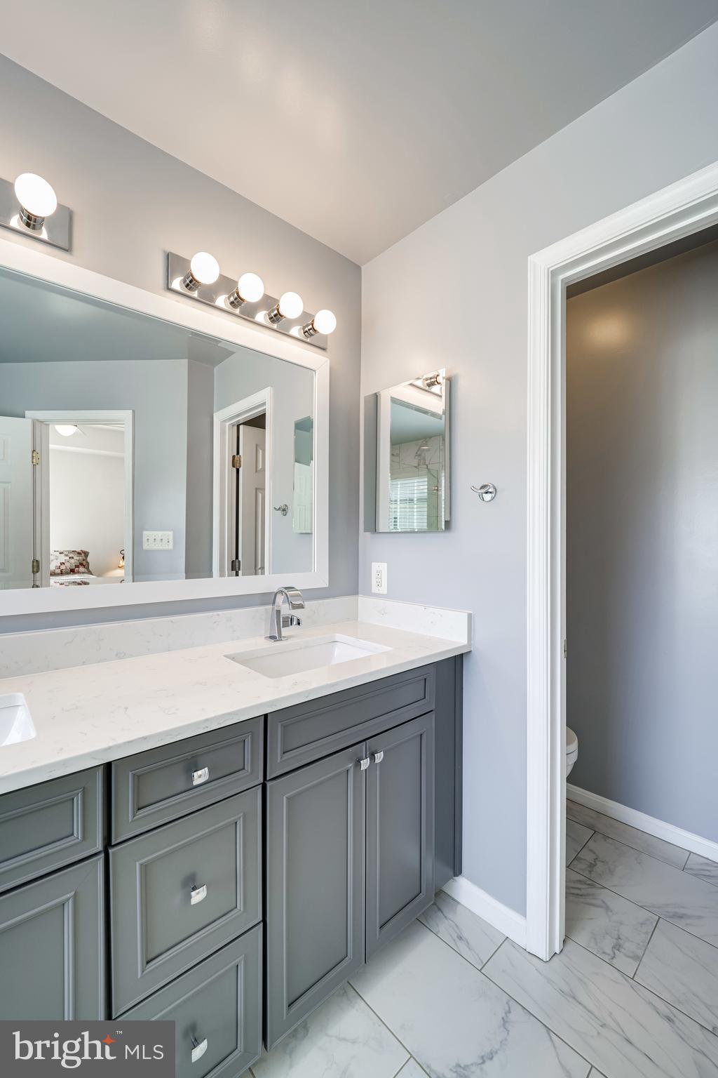 HUNTINGTON STATION - Residential