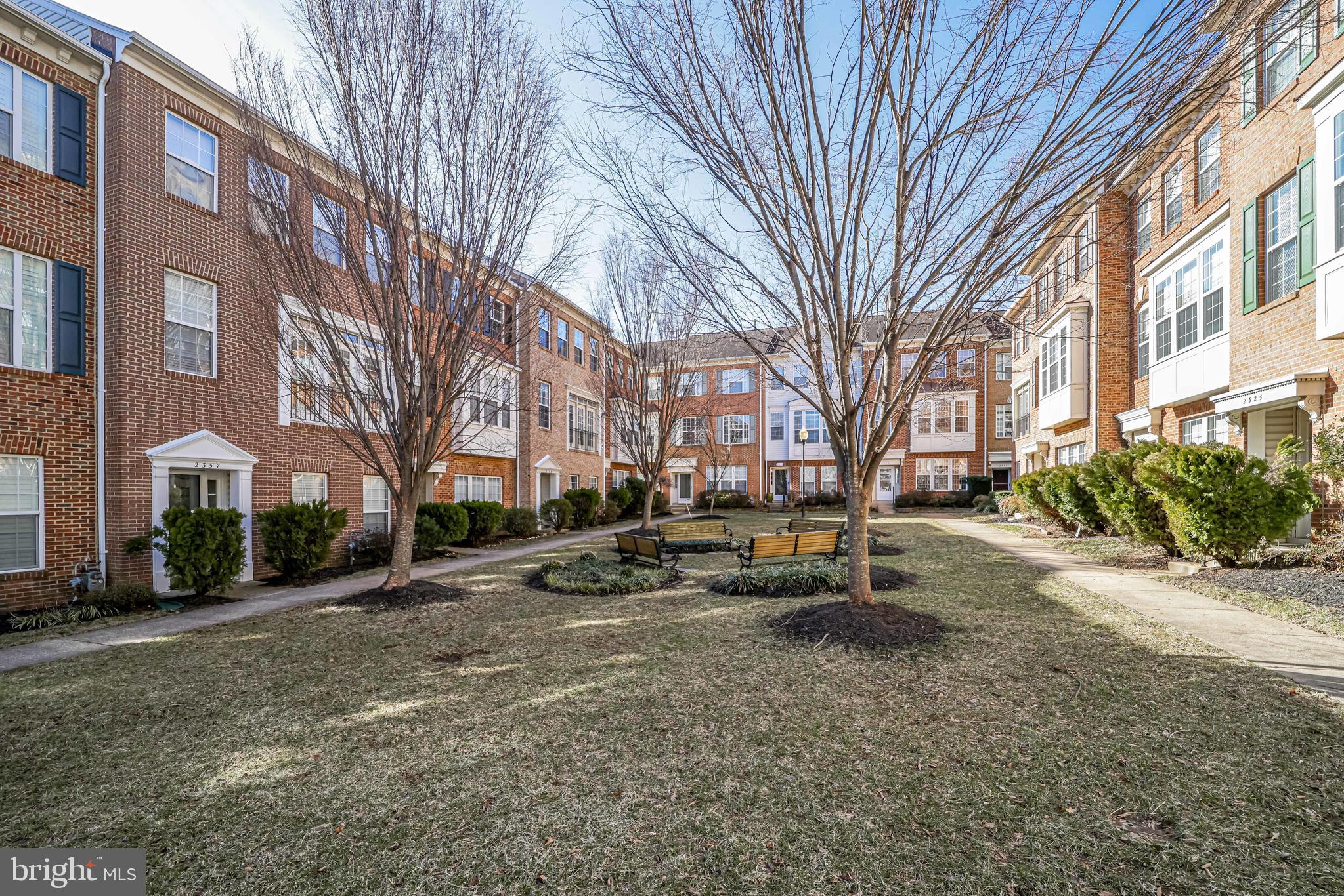 HUNTINGTON STATION - Residential