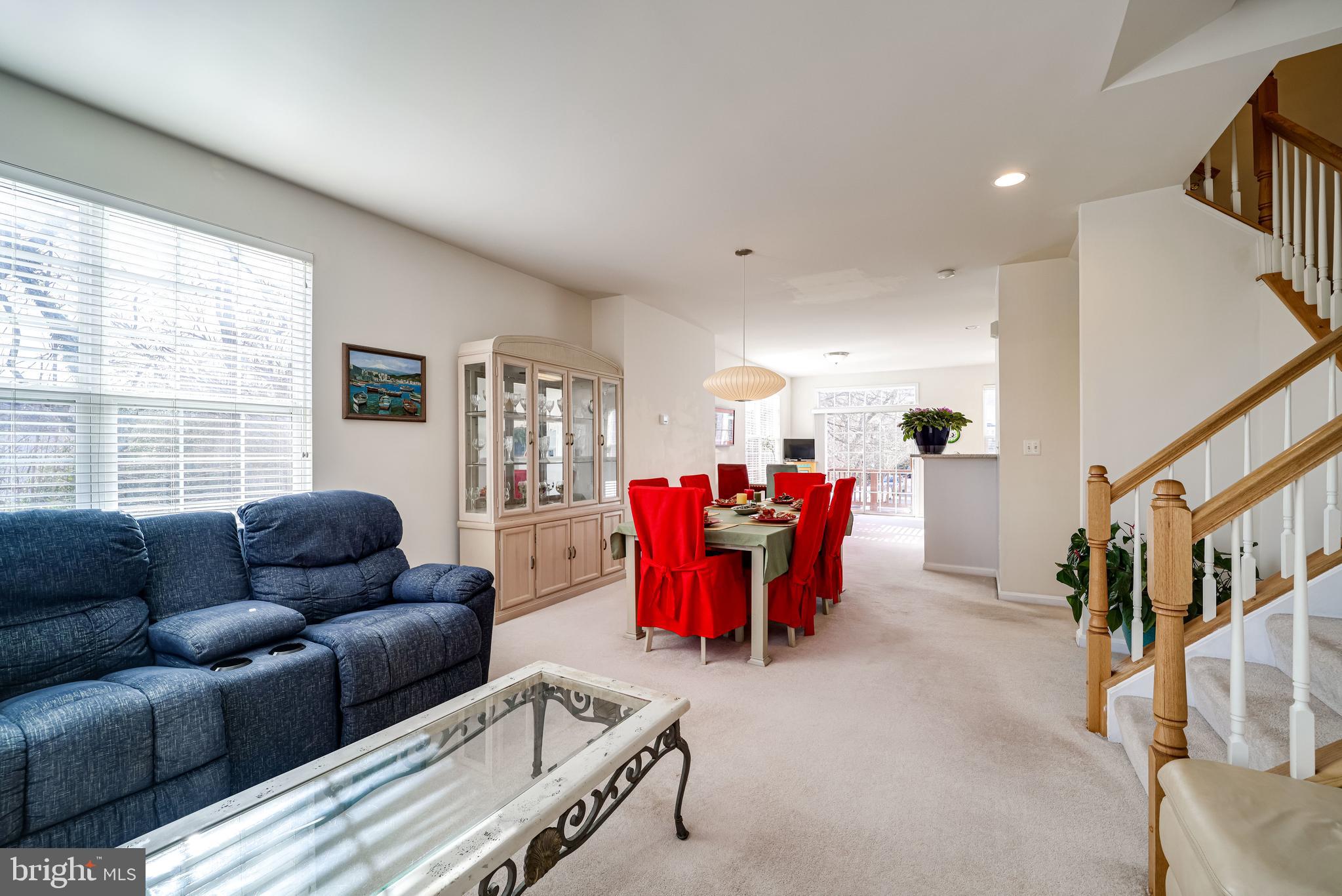 HUNTINGTON STATION - Residential