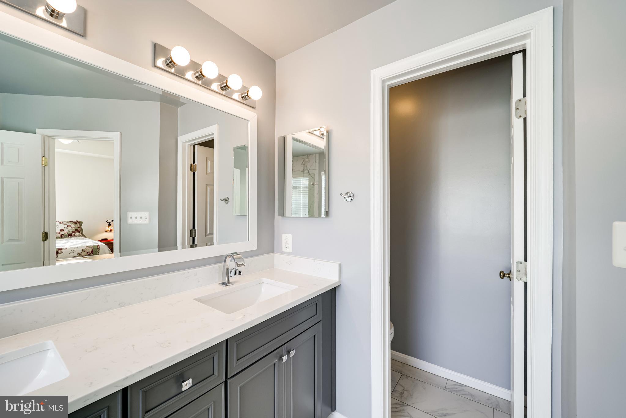 HUNTINGTON STATION - Residential