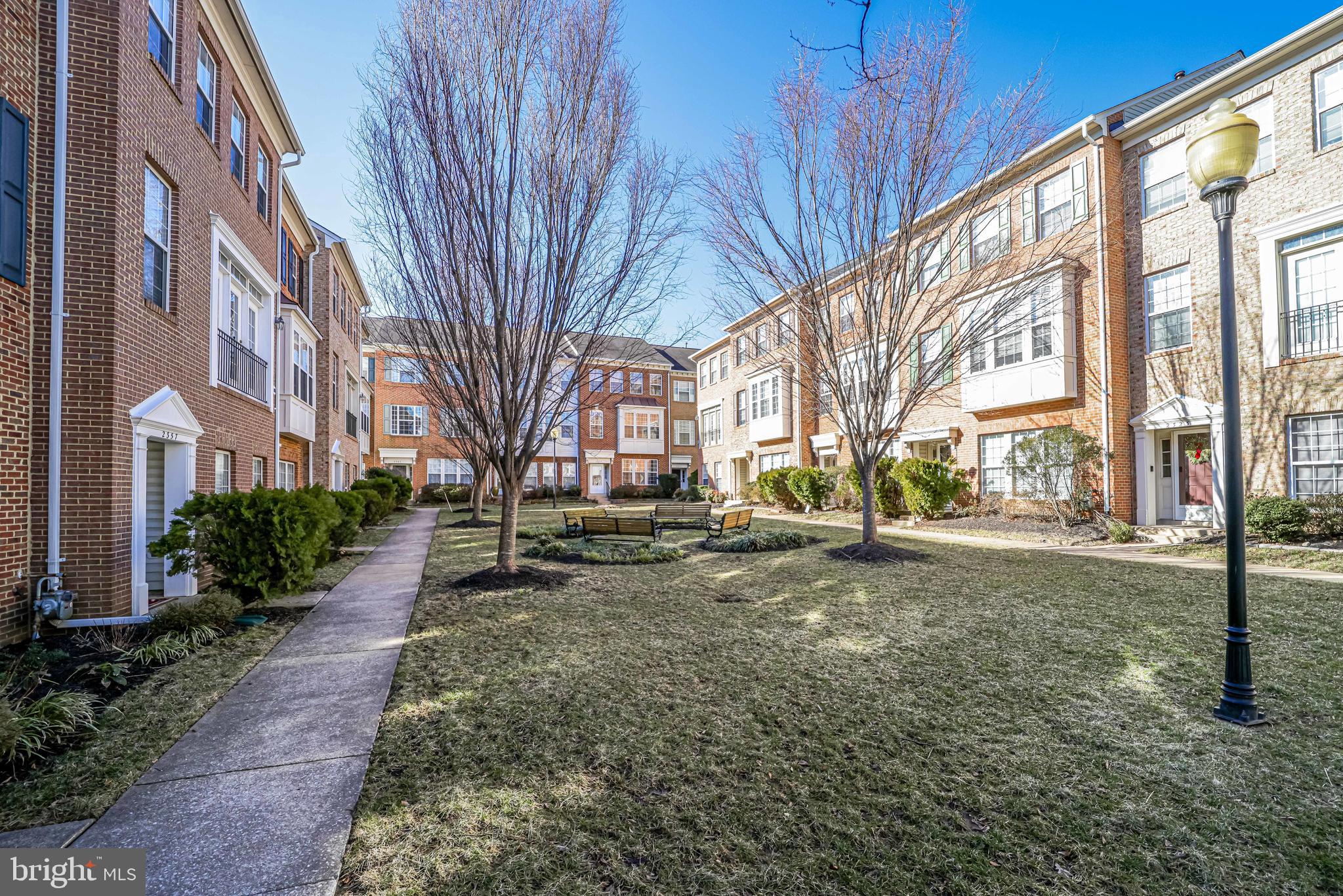 HUNTINGTON STATION - Residential