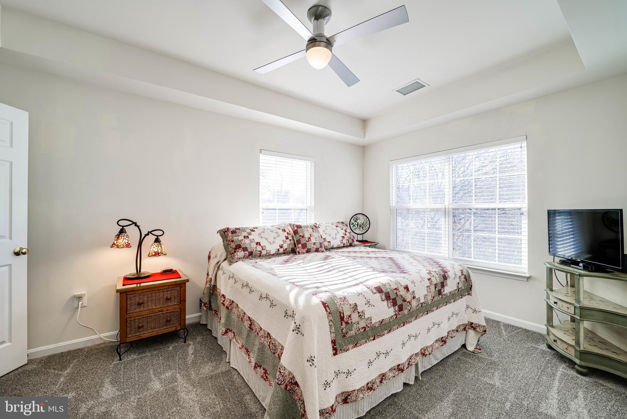 HUNTINGTON STATION - Residential