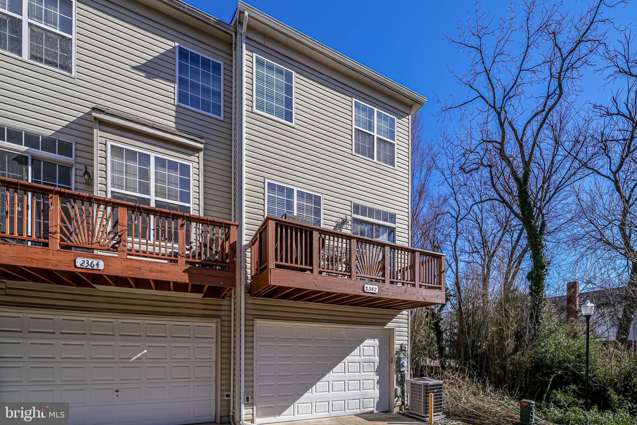 HUNTINGTON STATION - Residential