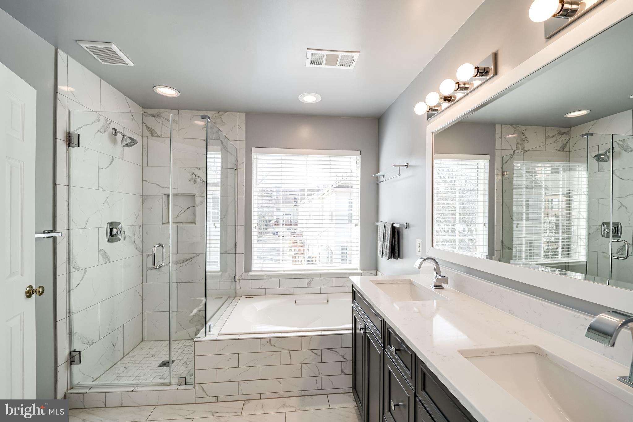 HUNTINGTON STATION - Residential