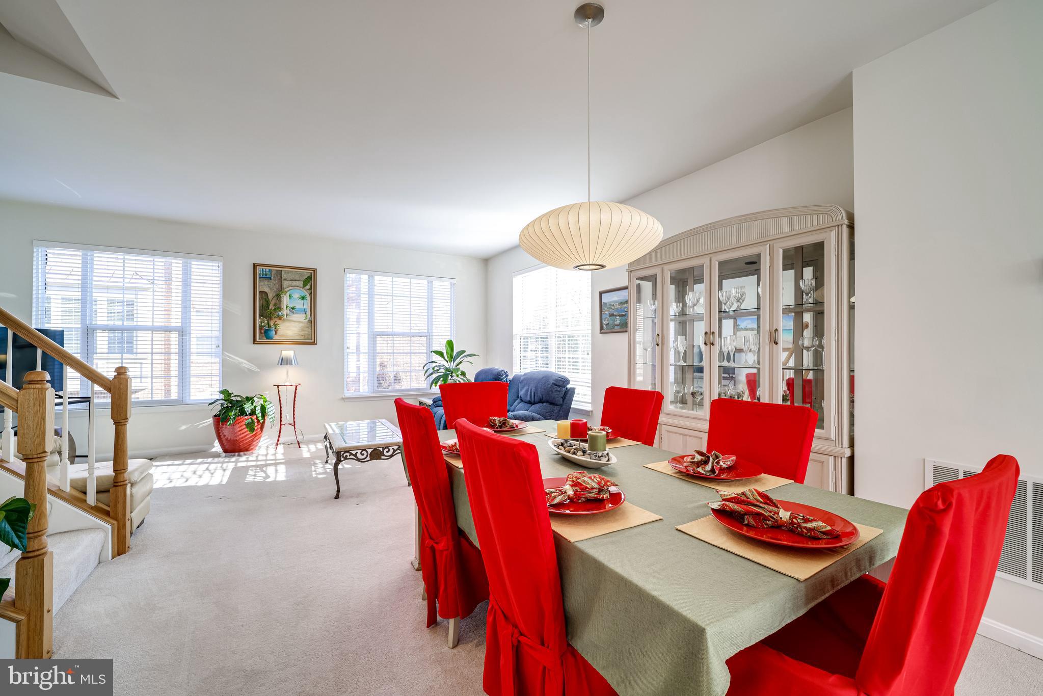 HUNTINGTON STATION - Residential