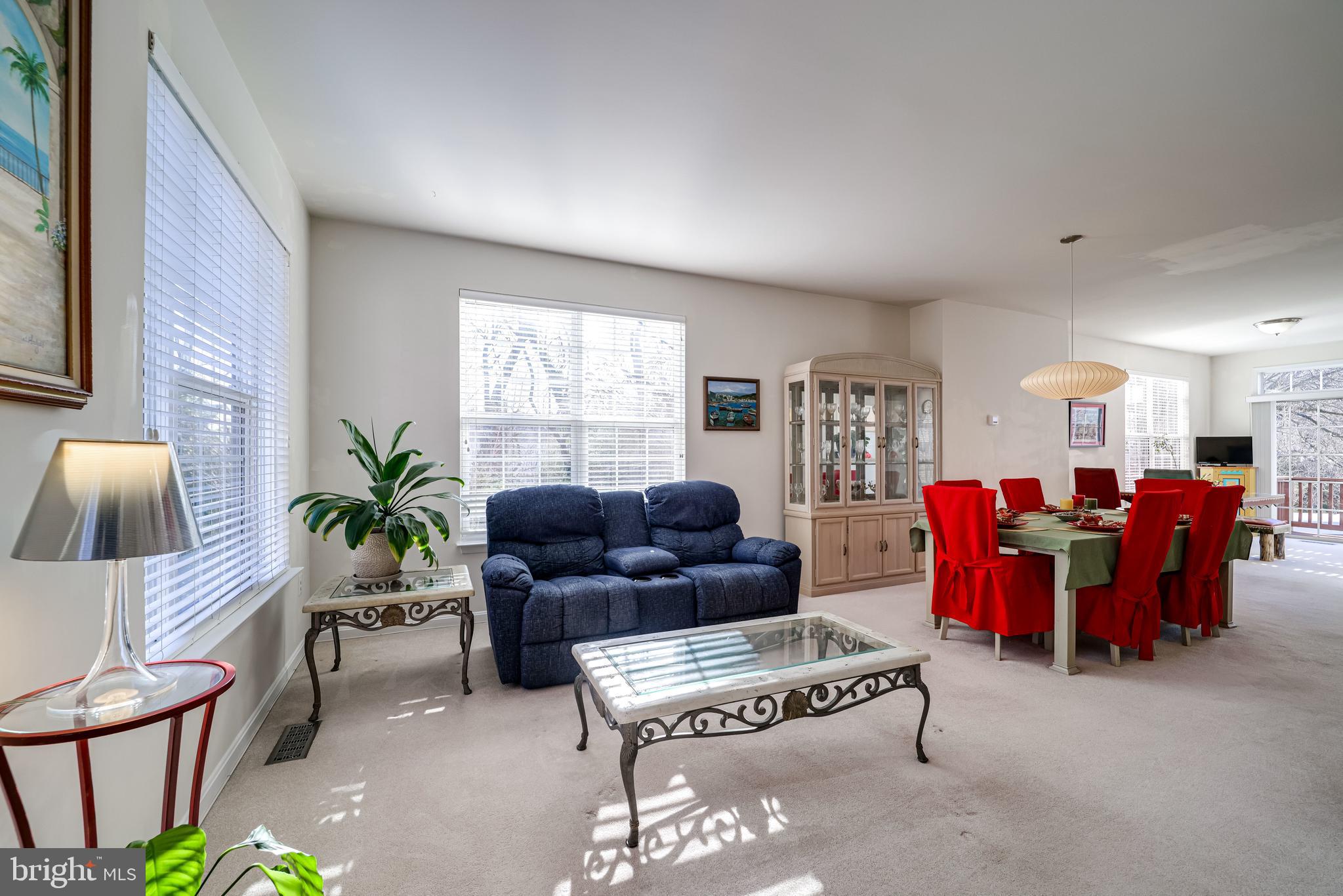 HUNTINGTON STATION - Residential