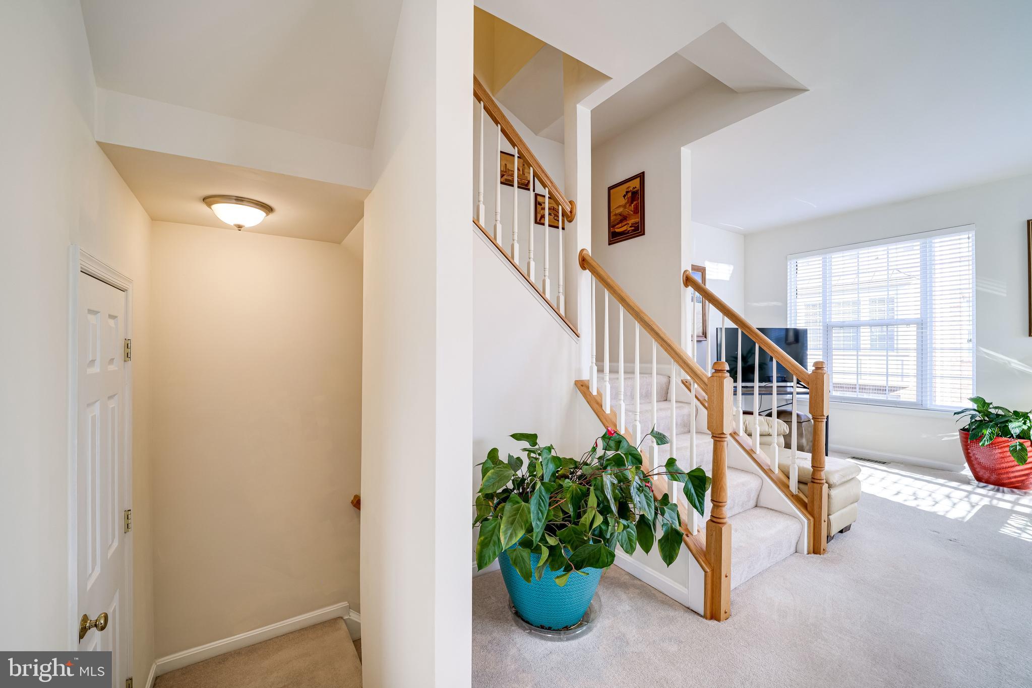 HUNTINGTON STATION - Residential