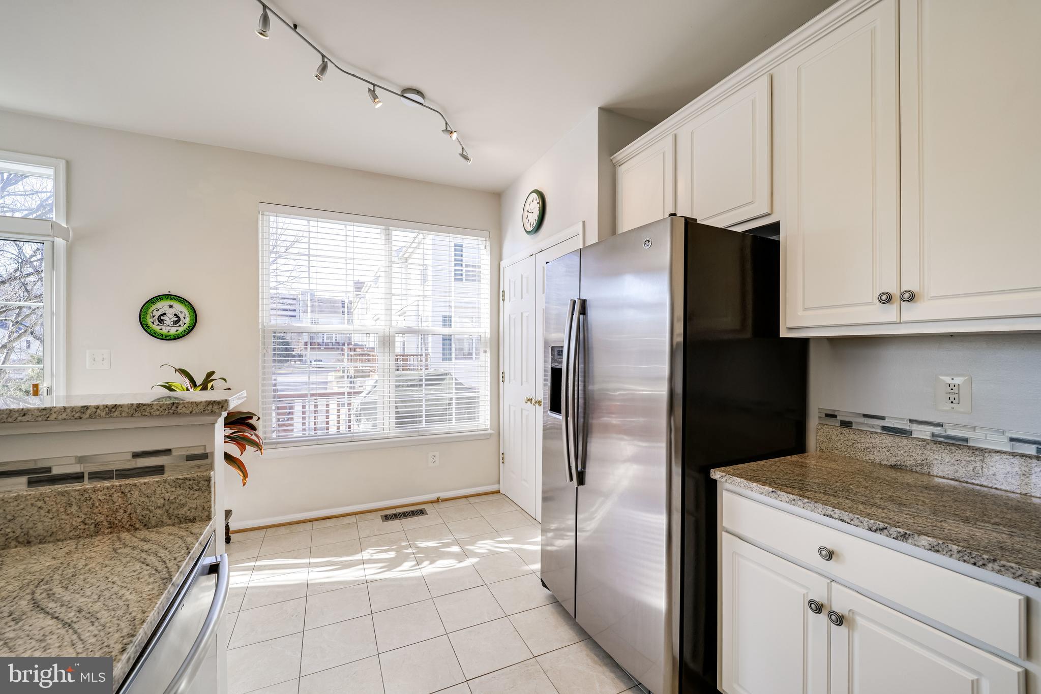 HUNTINGTON STATION - Residential