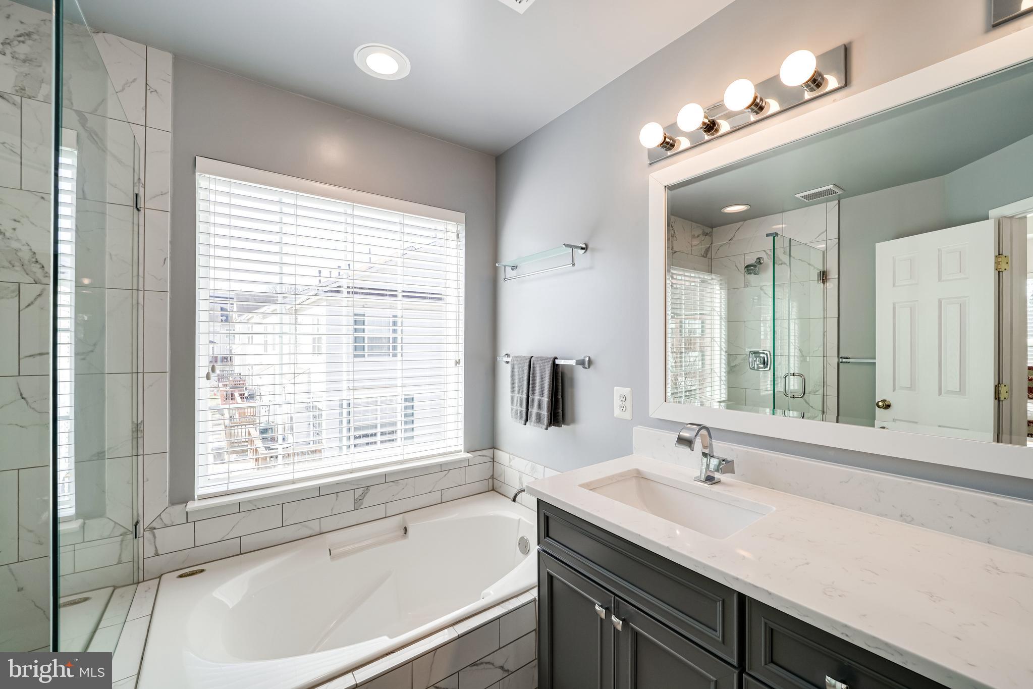 HUNTINGTON STATION - Residential