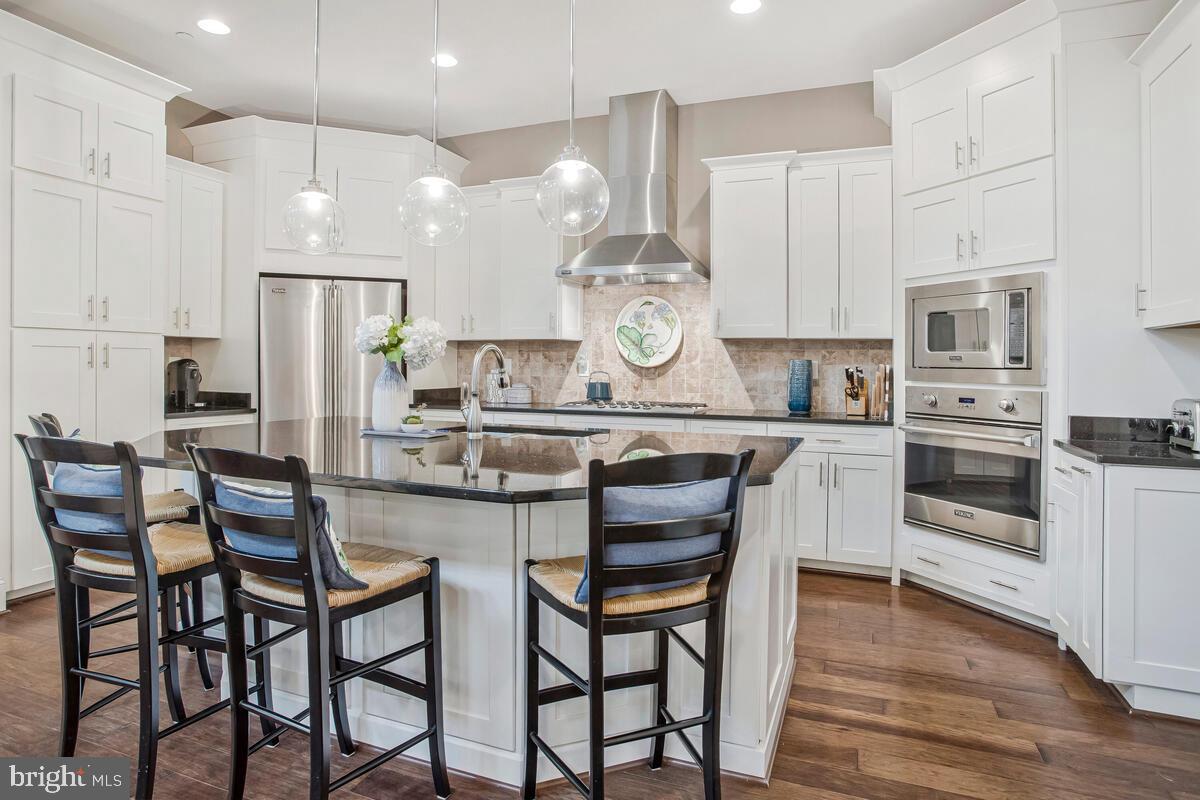 CROWN FARM - Residential