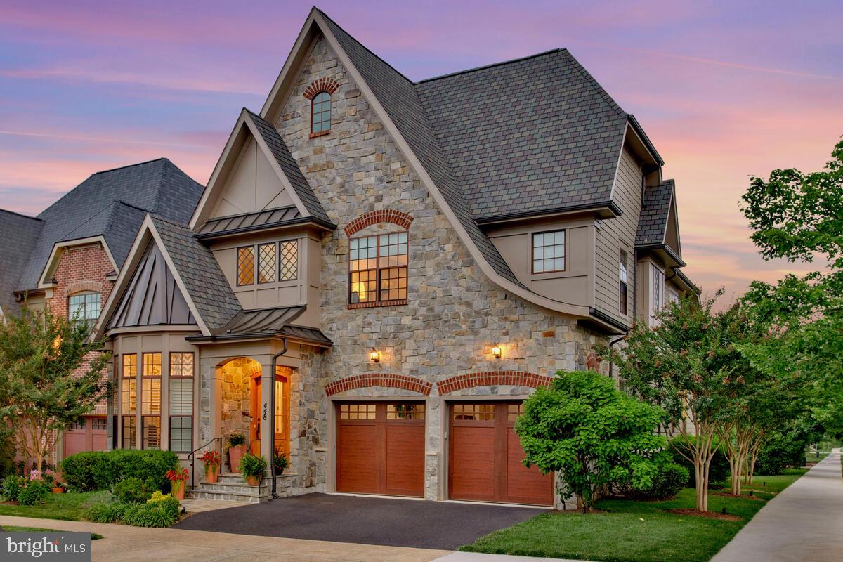 CROWN FARM - Residential