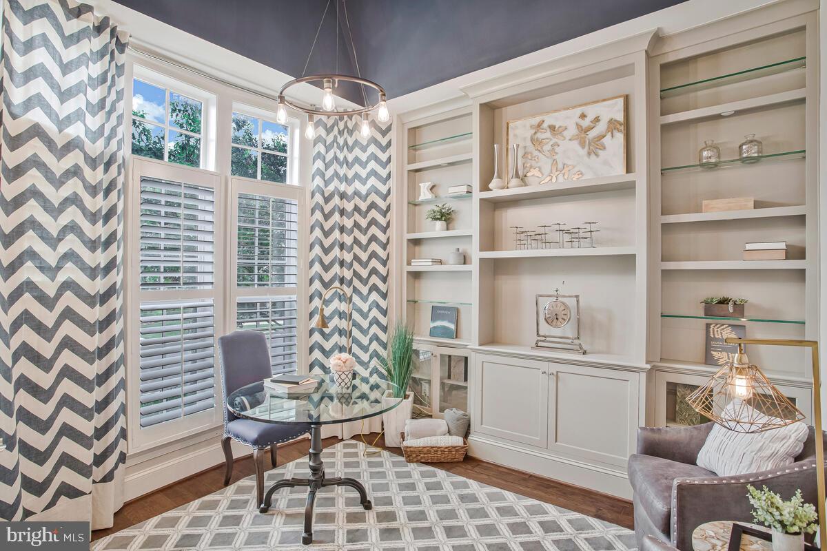 CROWN FARM - Residential