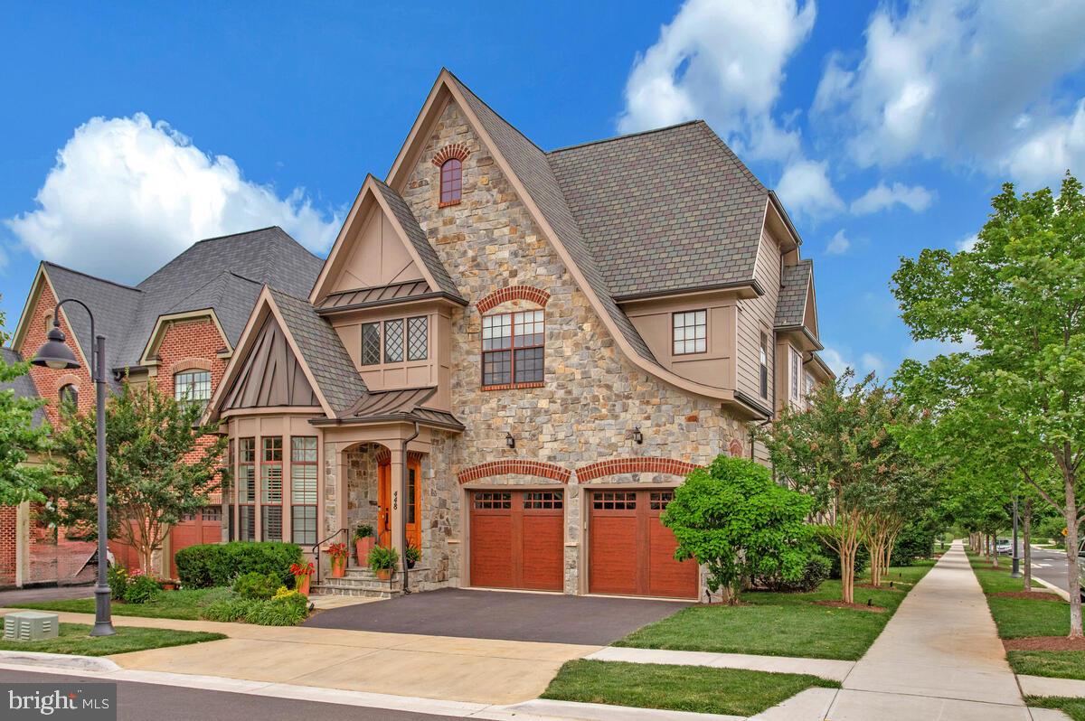 448 SALK CIRCLE