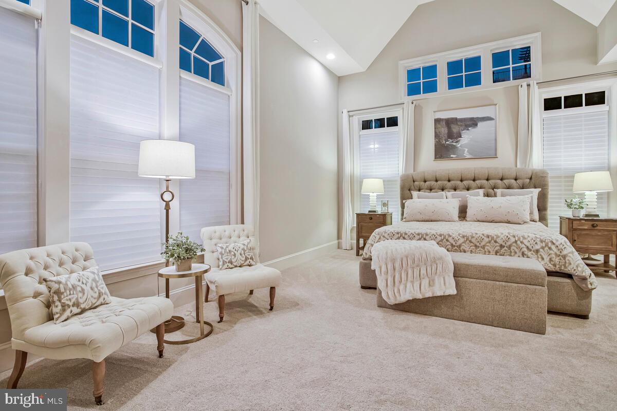 CROWN FARM - Residential