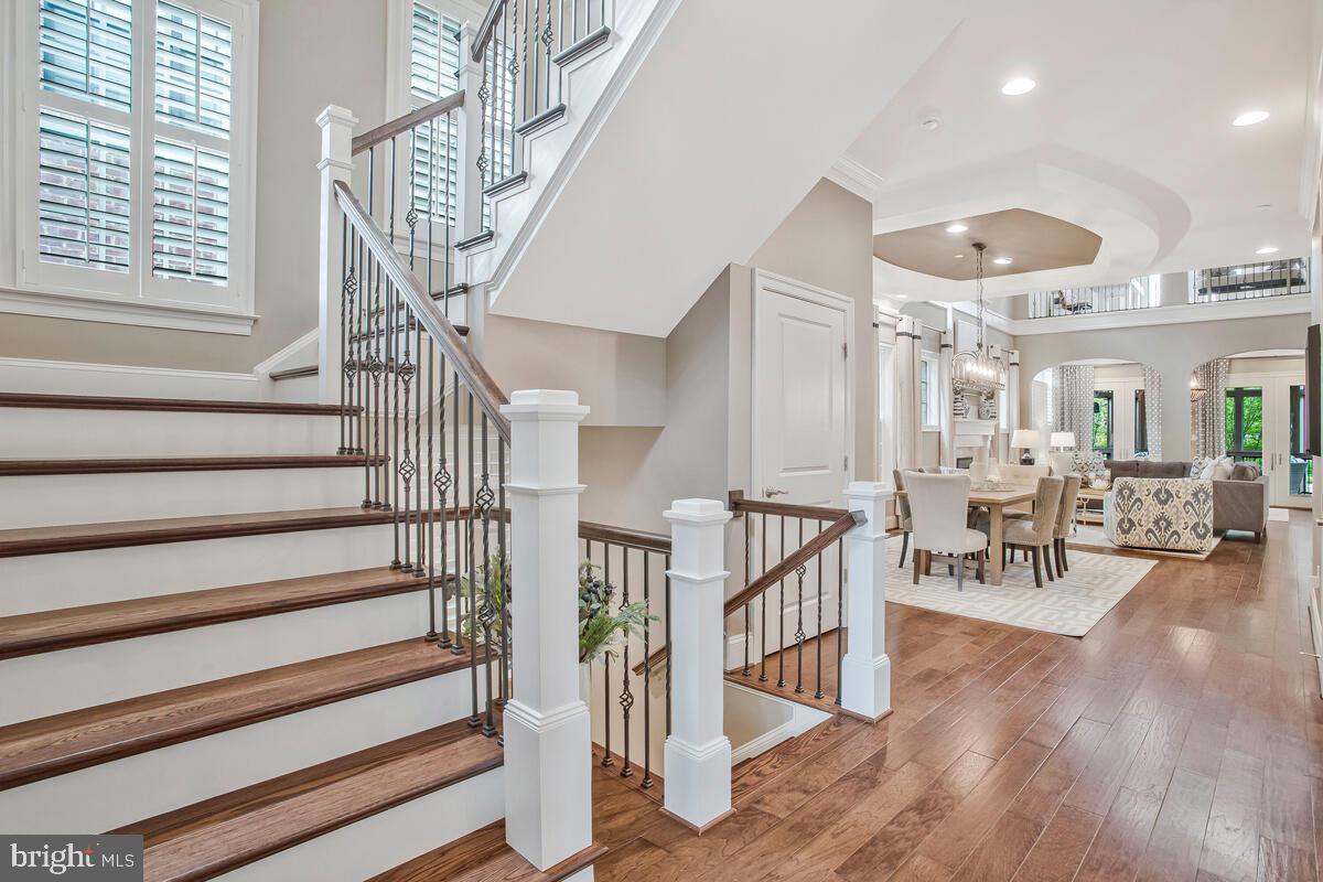 CROWN FARM - Residential