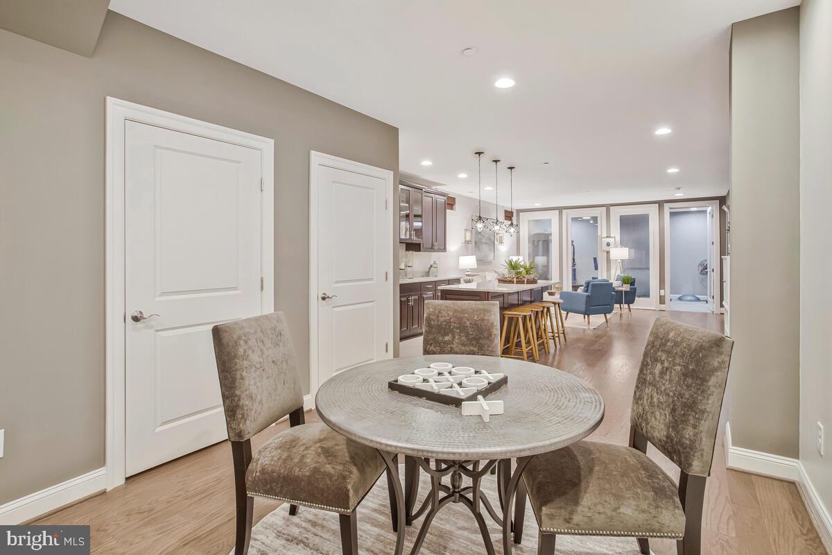 CROWN FARM - Residential