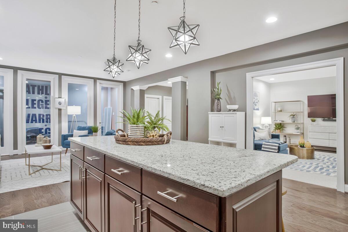 CROWN FARM - Residential