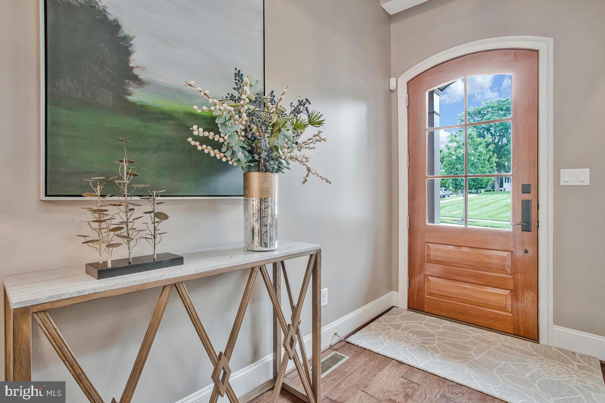 CROWN FARM - Residential