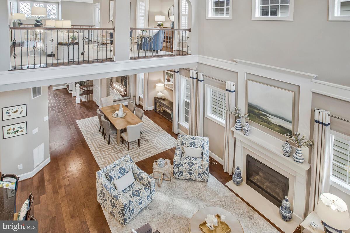 CROWN FARM - Residential