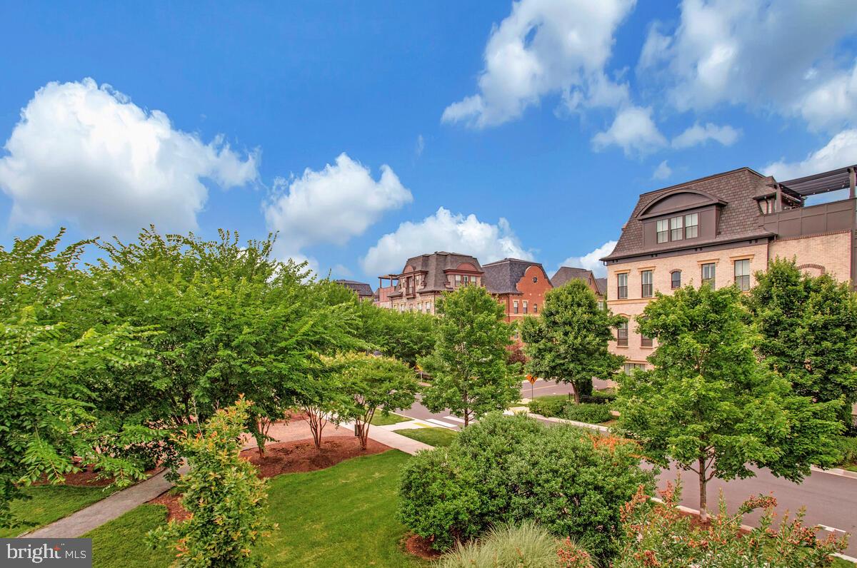 448 SALK CIRCLE