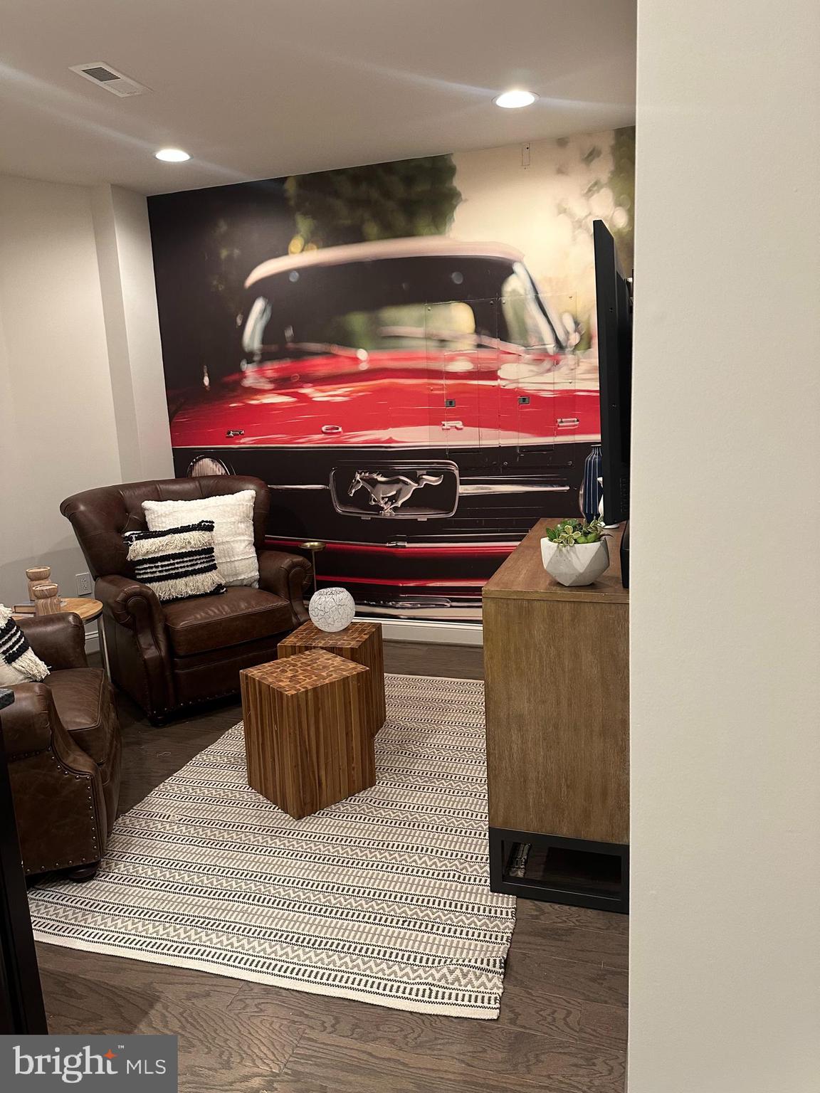 CROWN FARM - Residential