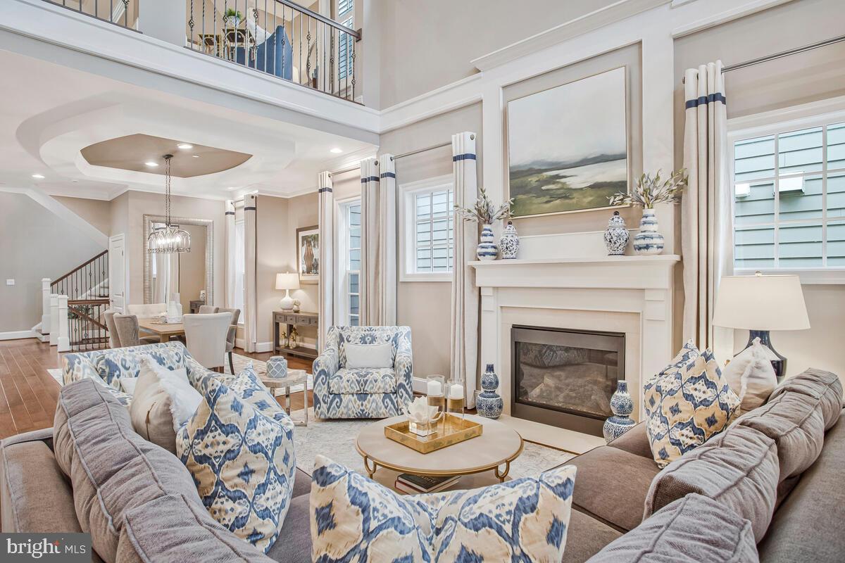 CROWN FARM - Residential