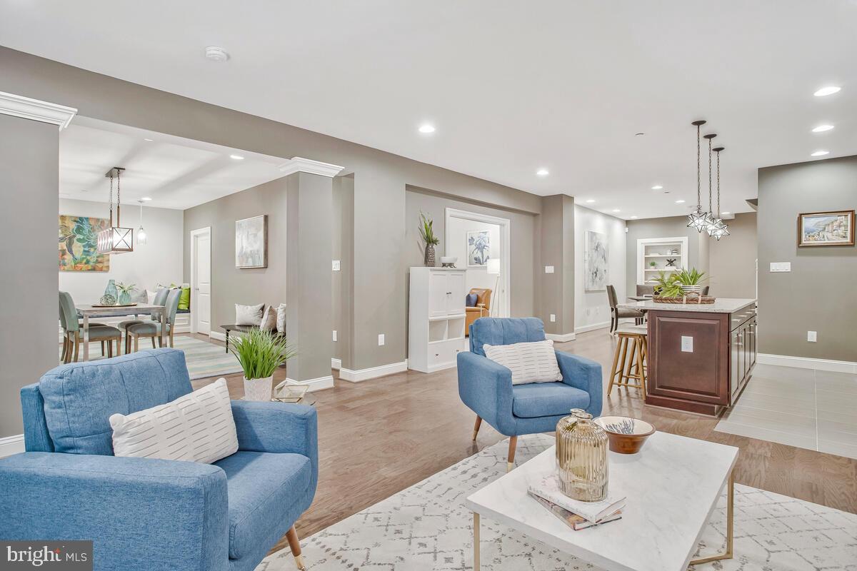 CROWN FARM - Residential