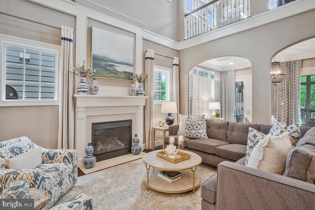 CROWN FARM - Residential