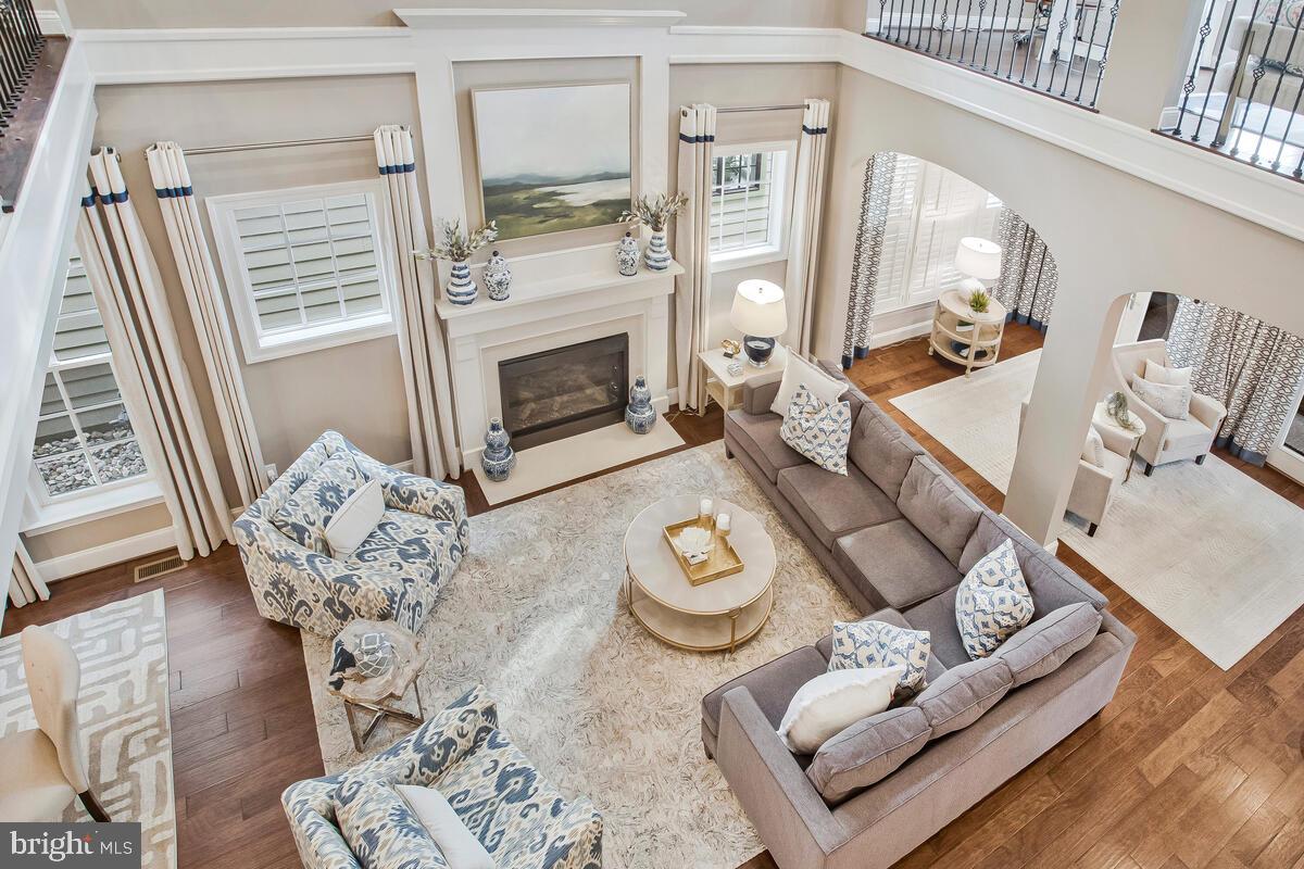 CROWN FARM - Residential