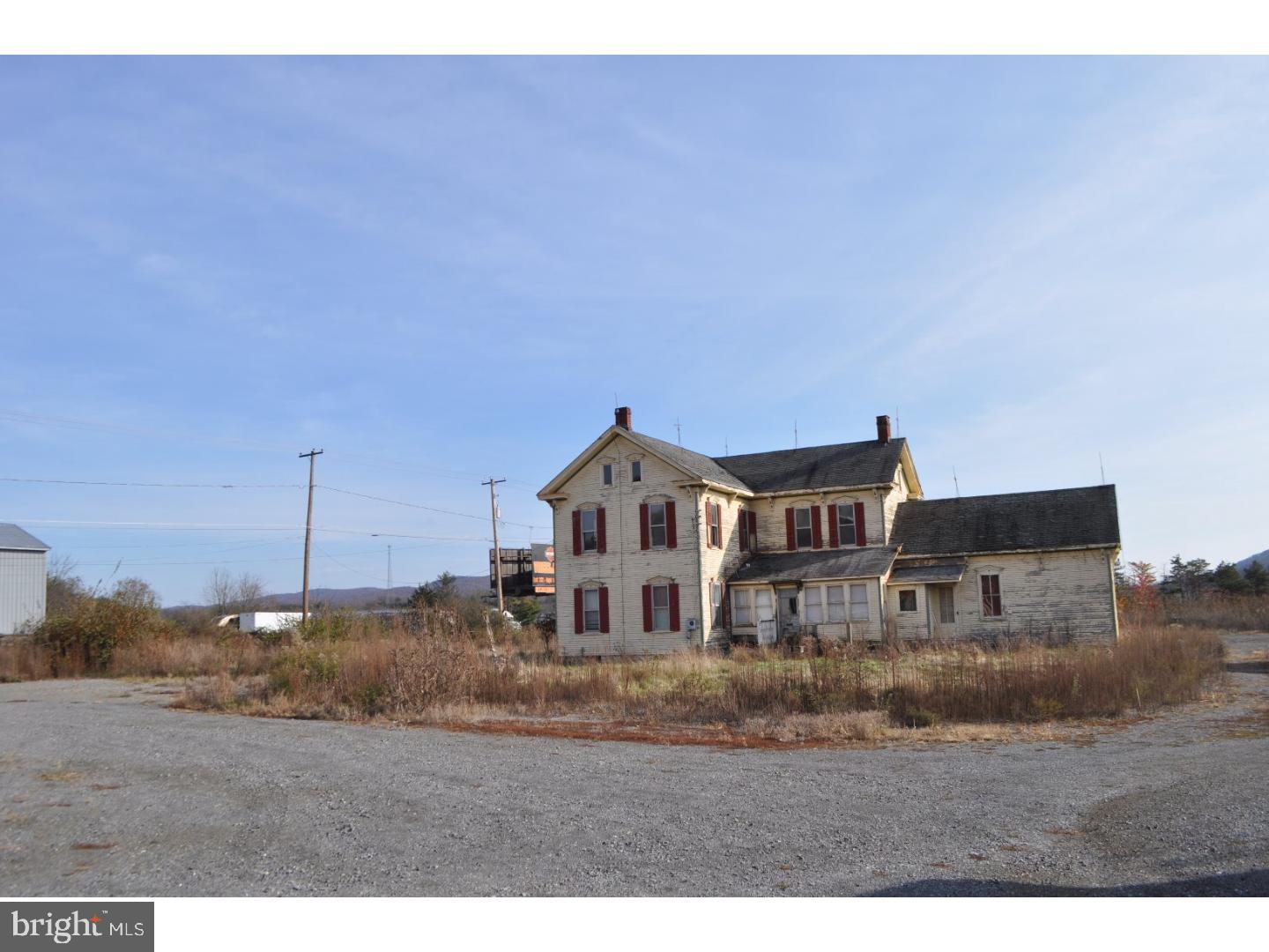 DANVILLE - Commercial Sale