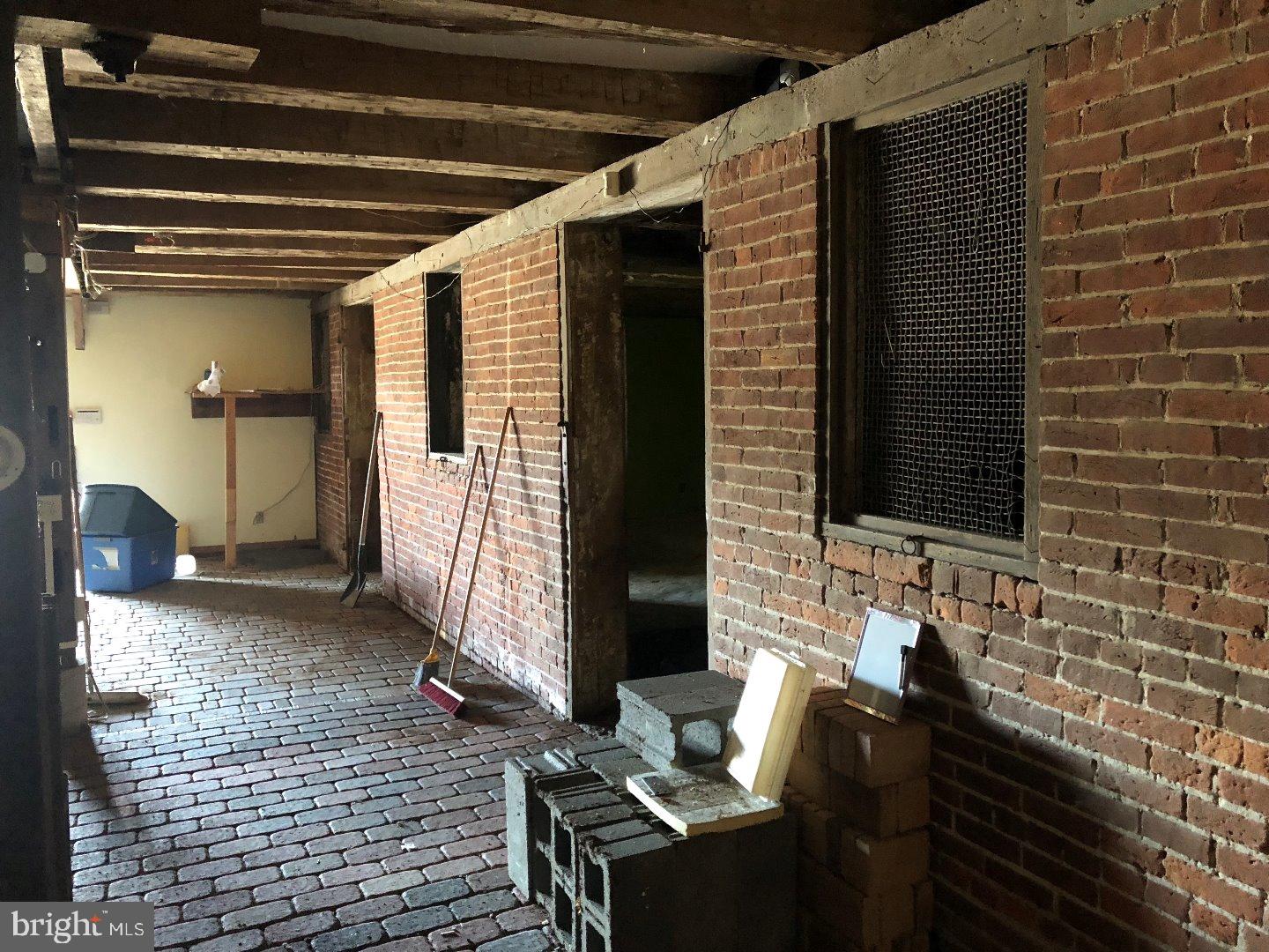 DANVILLE - Commercial Sale
