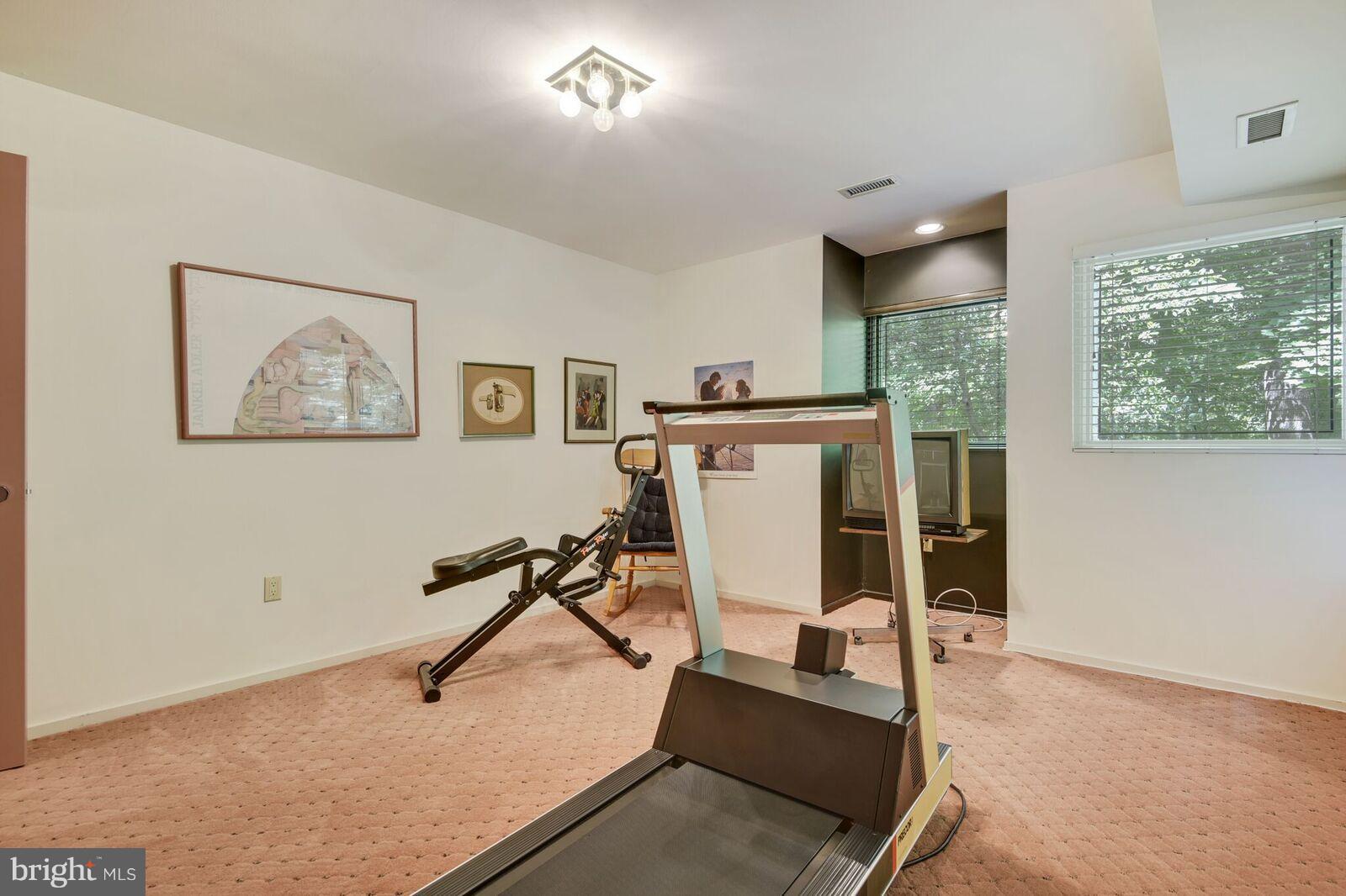 VALLEY GATE - Residential