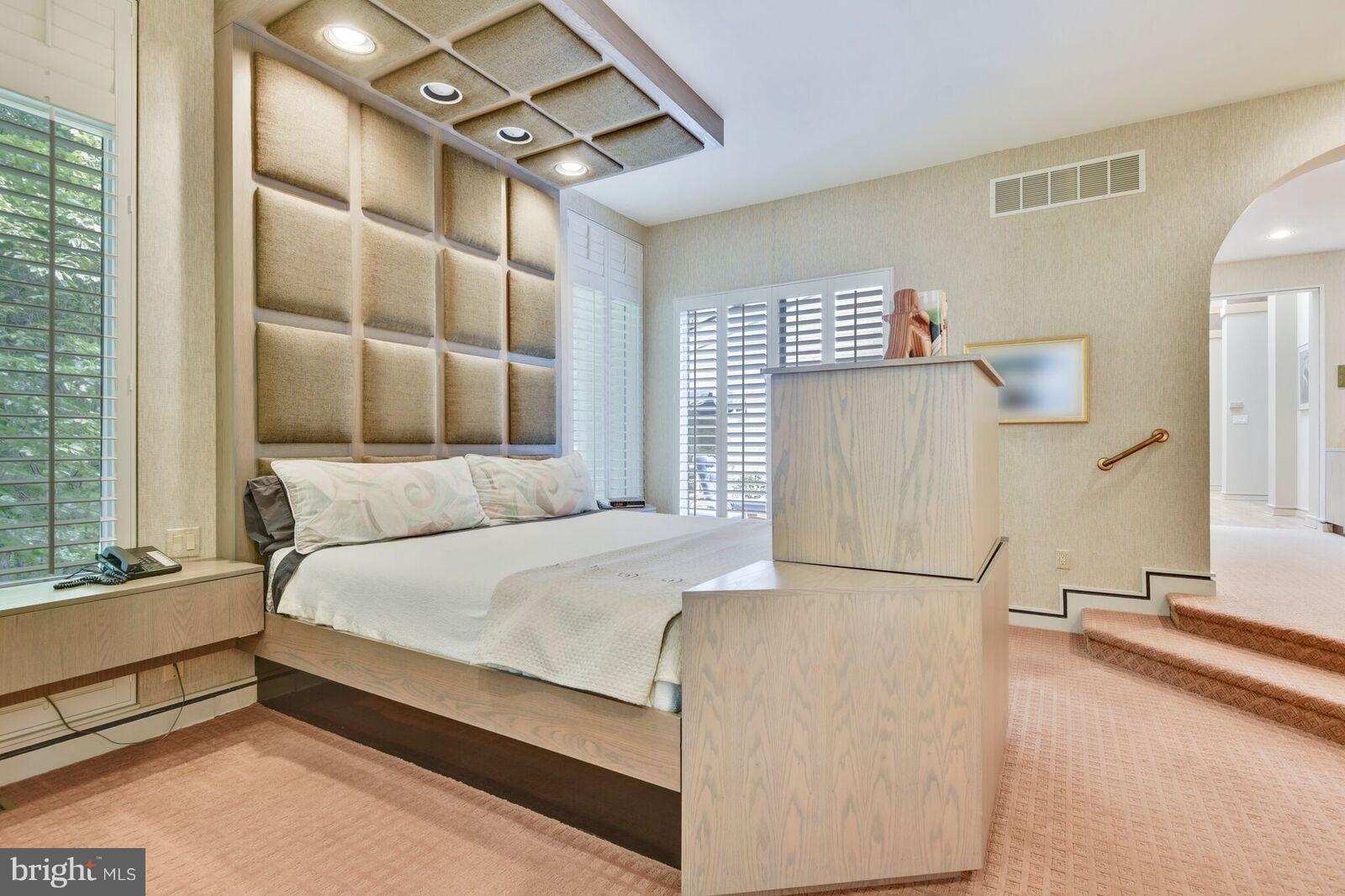 VALLEY GATE - Residential